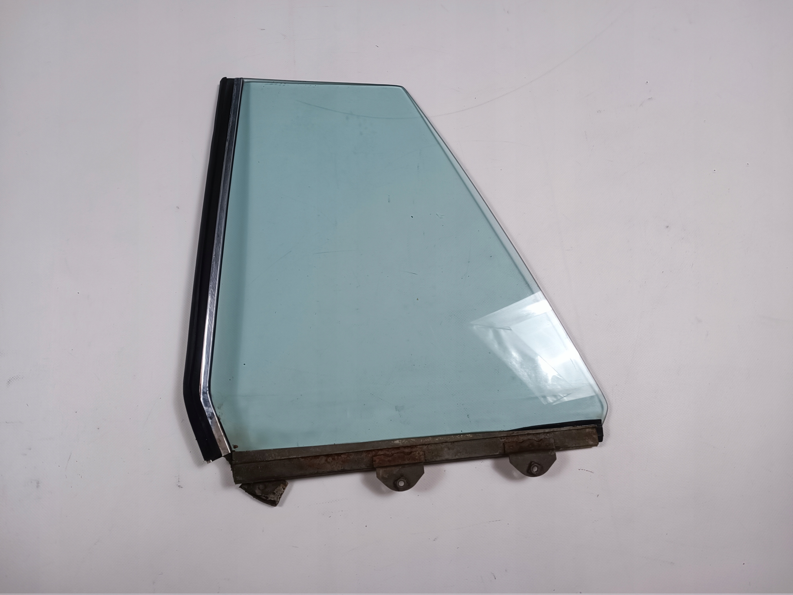 window rear part rear left Mercedes SL 107 Coupe