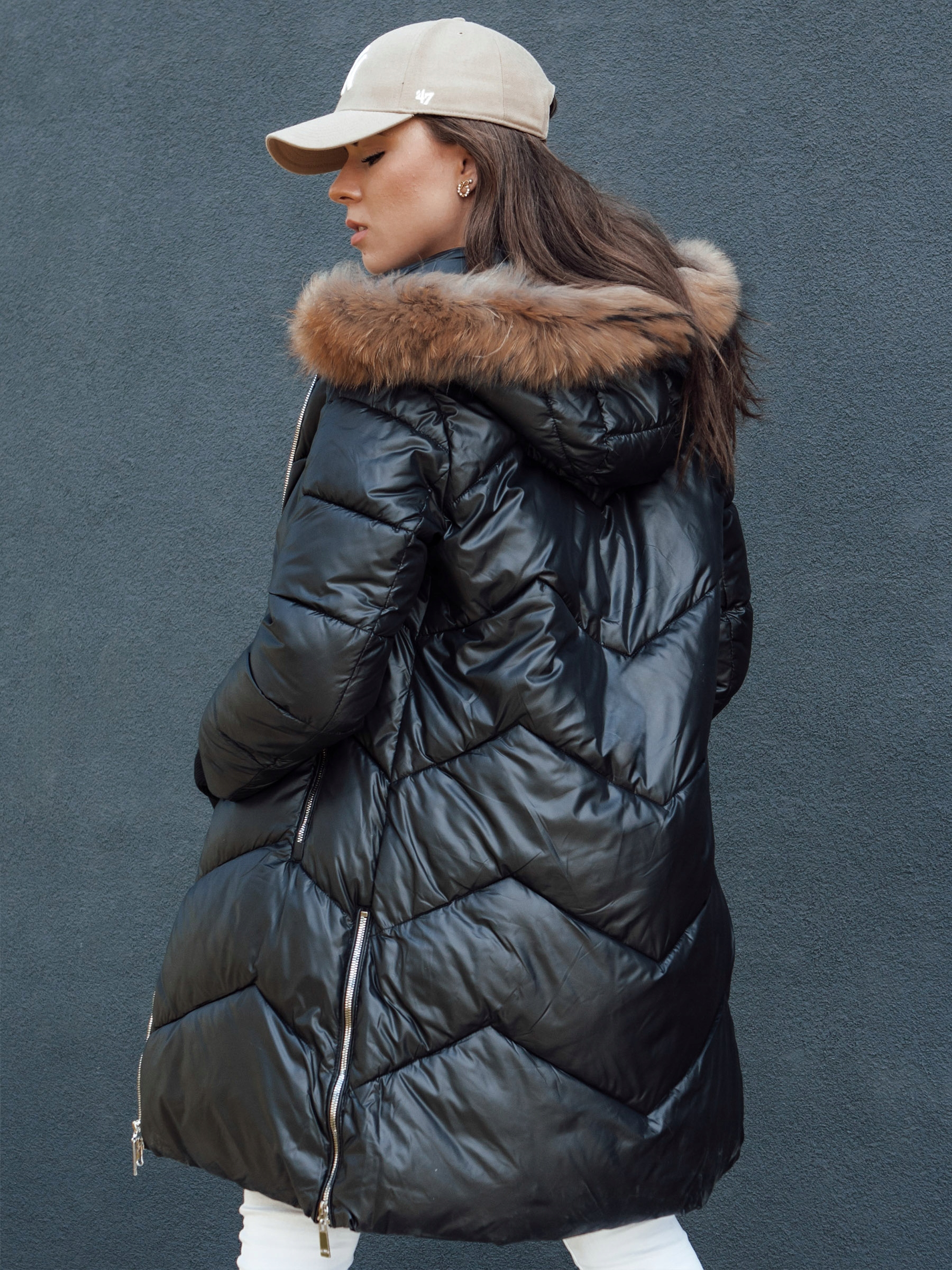 DŁUGA DAMSKA KURTKA ZIMOWA PIKOWANA Z KAPTUREM ty4499 - XXL Rodzaj pikowana