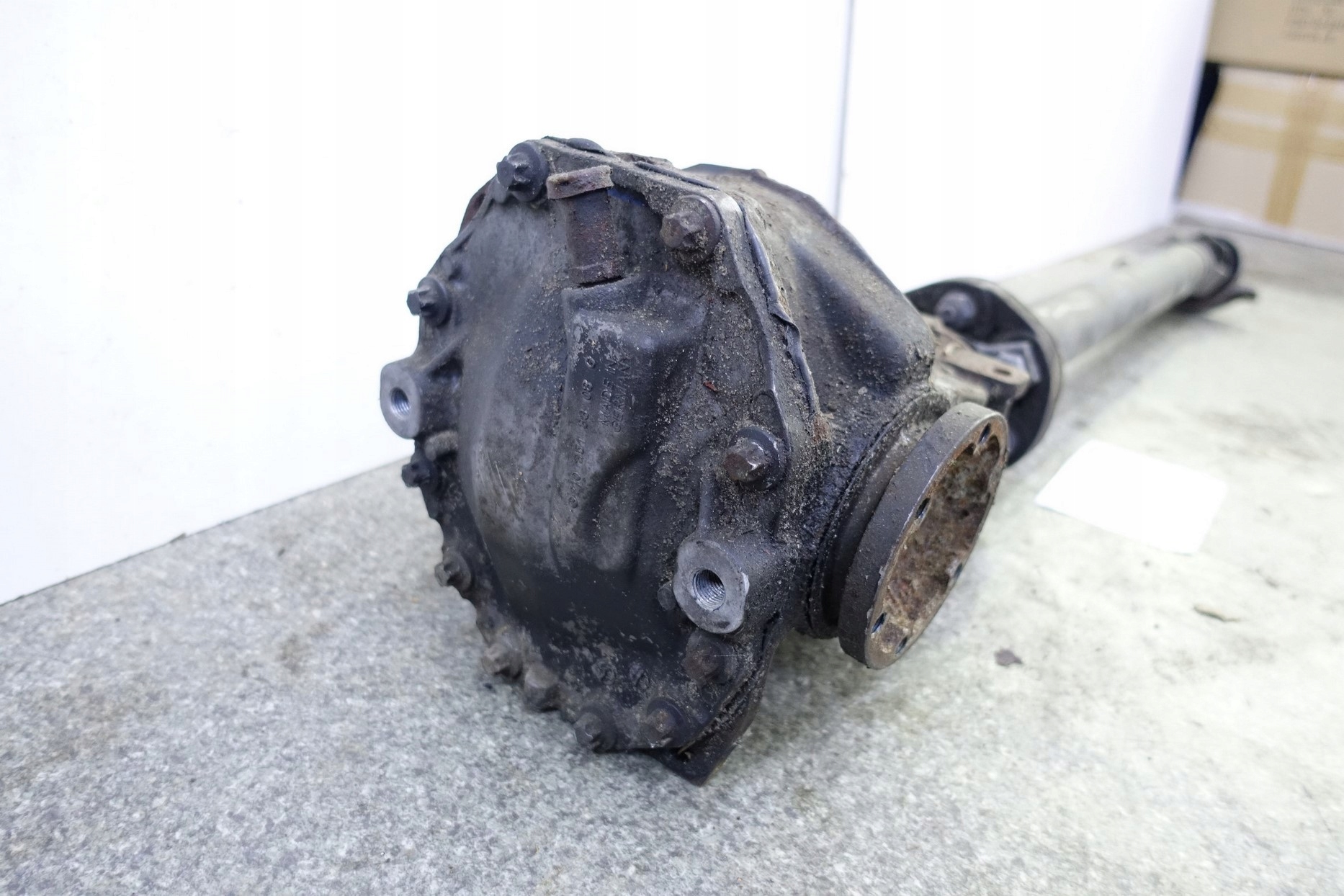 differential rear diff MERCEDES C W203 2.2 2103513308