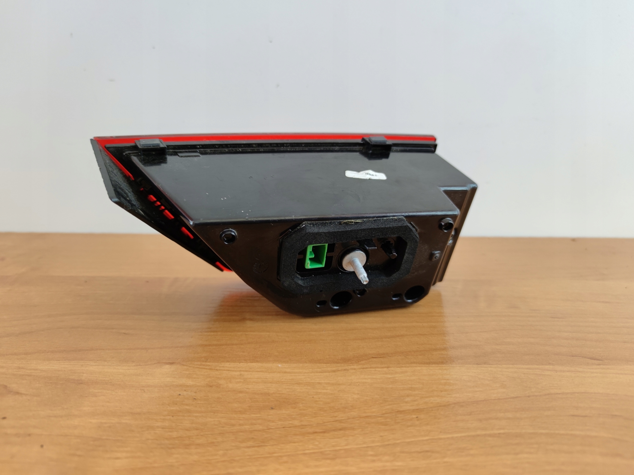 JAGUAR E-PACE LINKS LICHT HECK HINTEN LED DO HECKKLAPPE