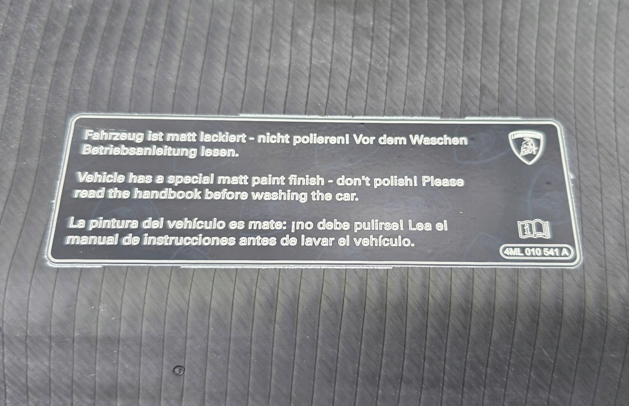 Lamborghini Urus Perfomante CARBON bonnet