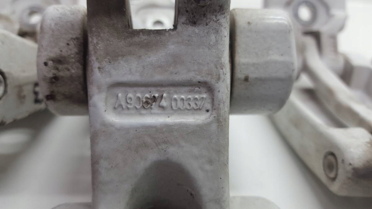 ZAWIAS ZAWIASY TYŁ KOMPLET 906 W906 SPRINTER CRAFTER I 270 BIAŁE Stan opakowania brak opakowania