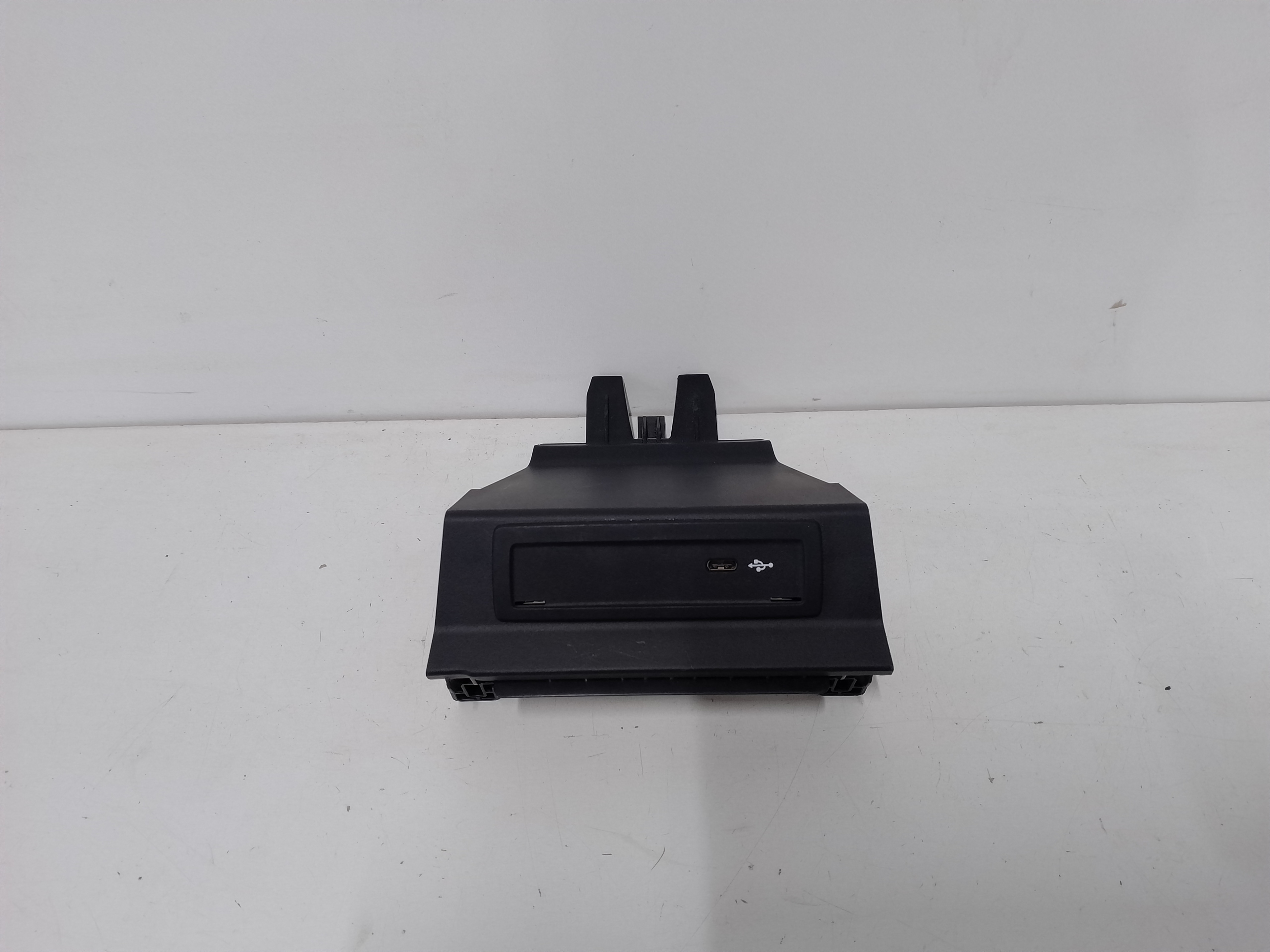MERCEDES W177 W247 usb A2478203902 a класс