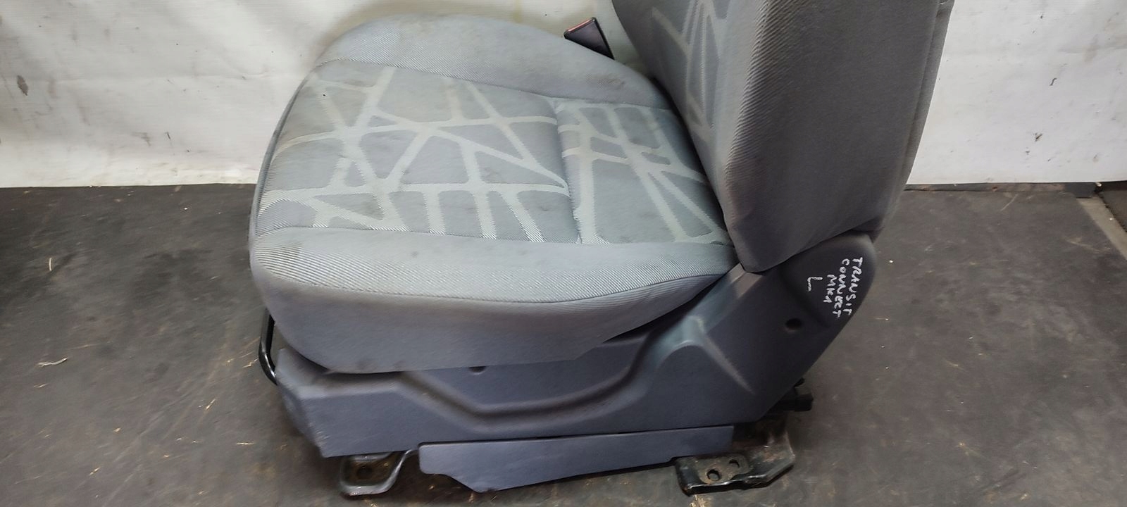 seat front left driver´s Ford Transit Connect MK1