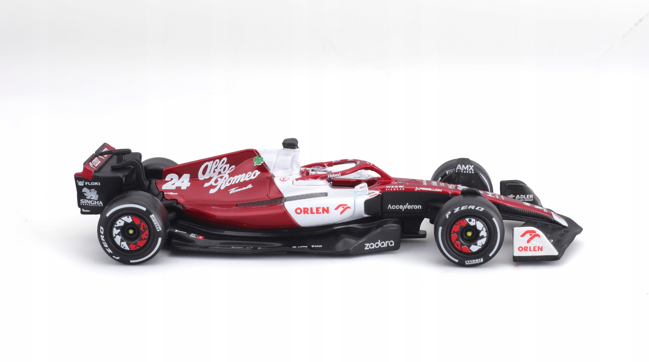 Alfa Romeo ORLEN C42 Zhou BOLID F1 1:43 BBURAGO Marka Bburago