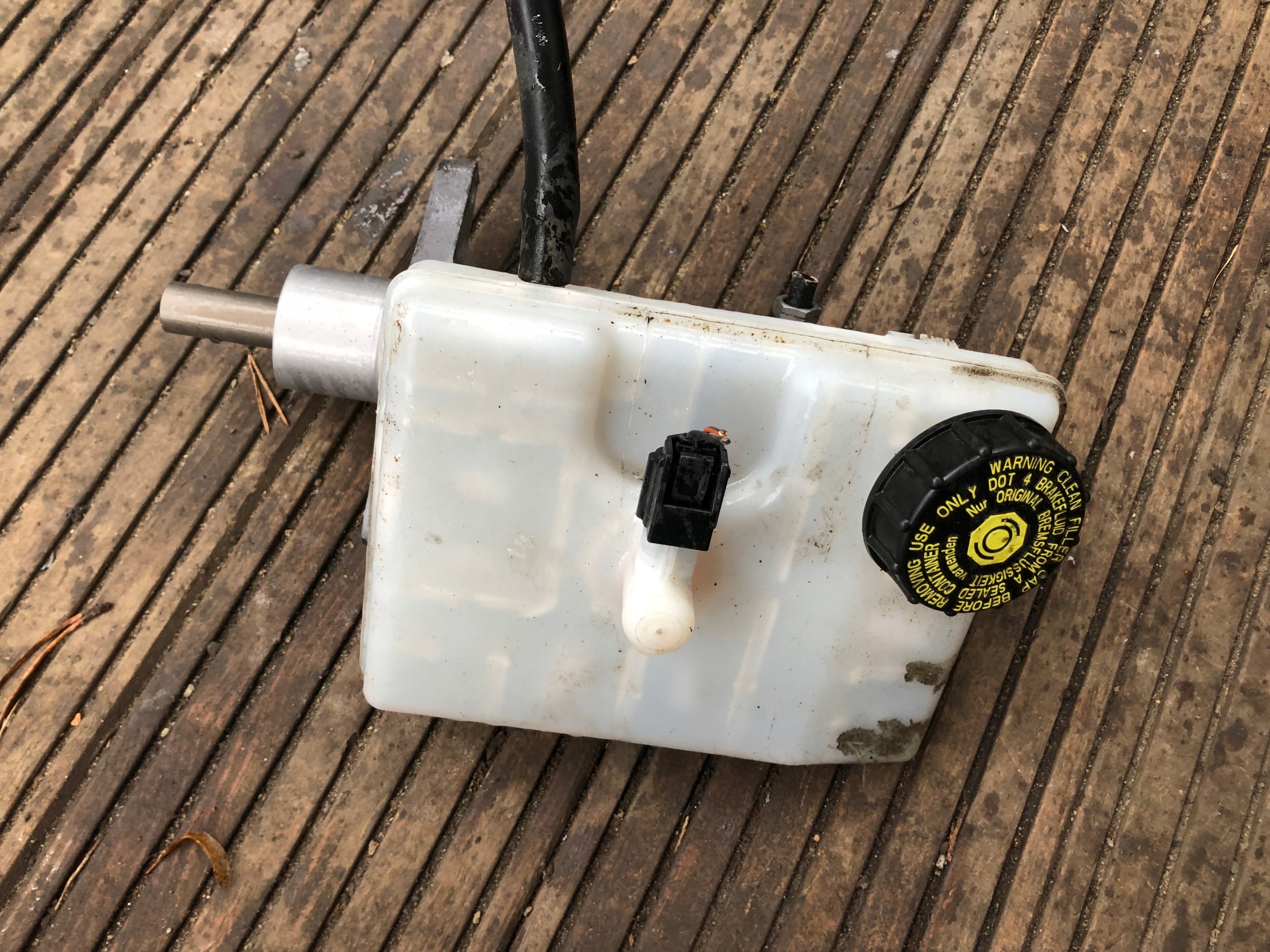Servofreno serbatoio RENAULT MASTER III IV 03350890491