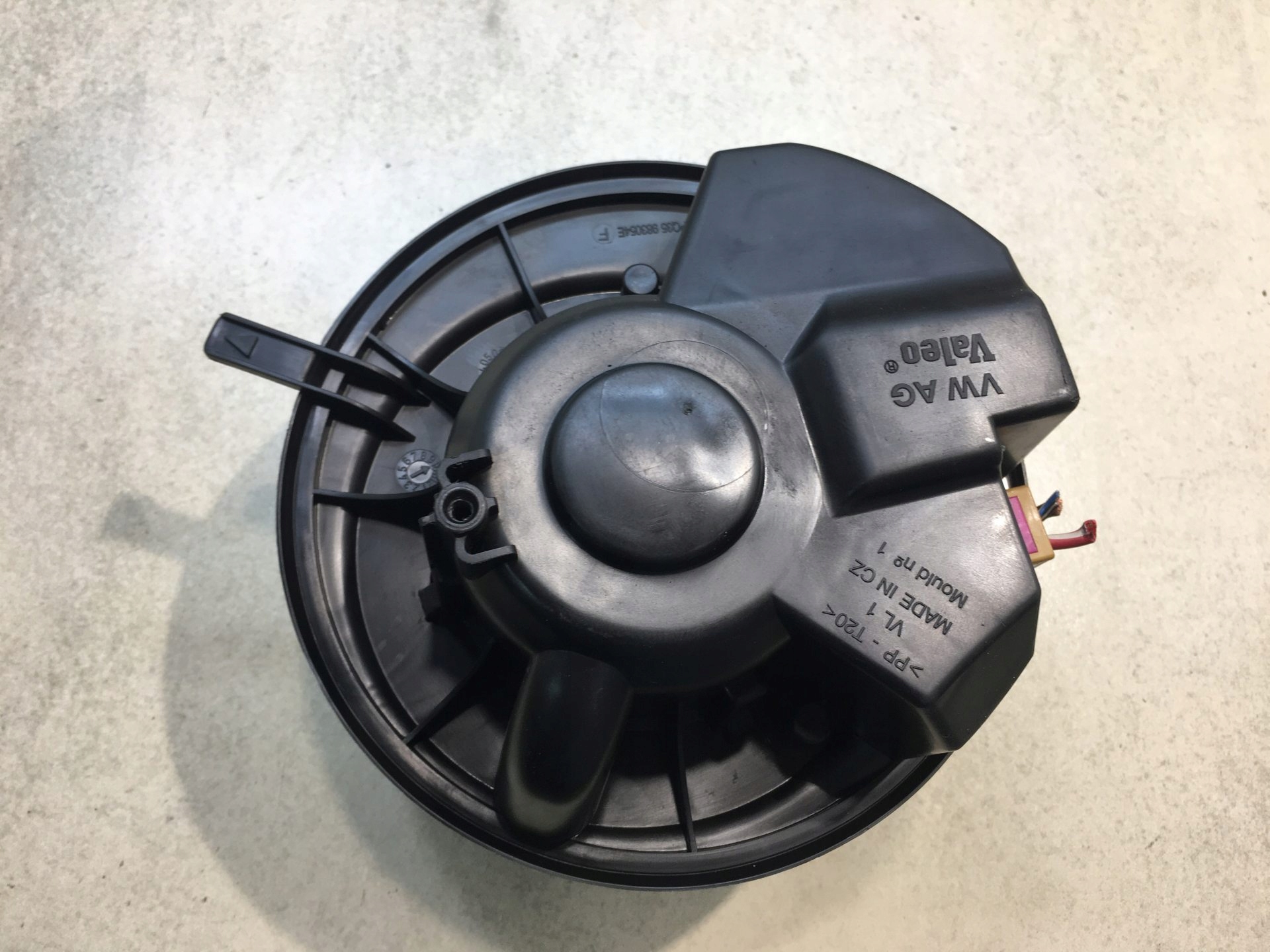 ventilátor tOPENÍ GOLF V 1.6 FSI