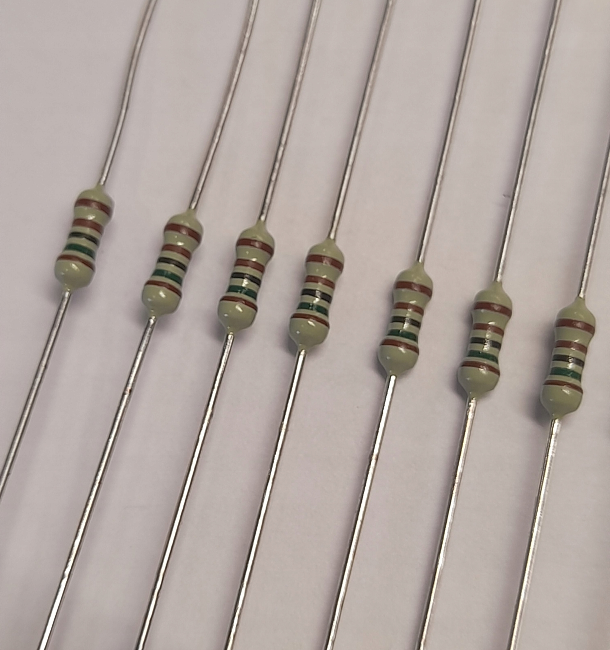 Rezystor 1,5kOhm/0,4W 1% MFF04FF1501A5 100szt.