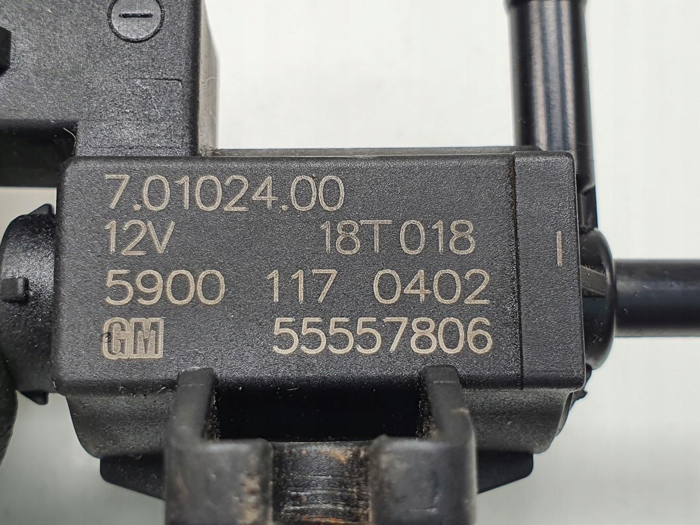opel oe 55557806 клапан давления