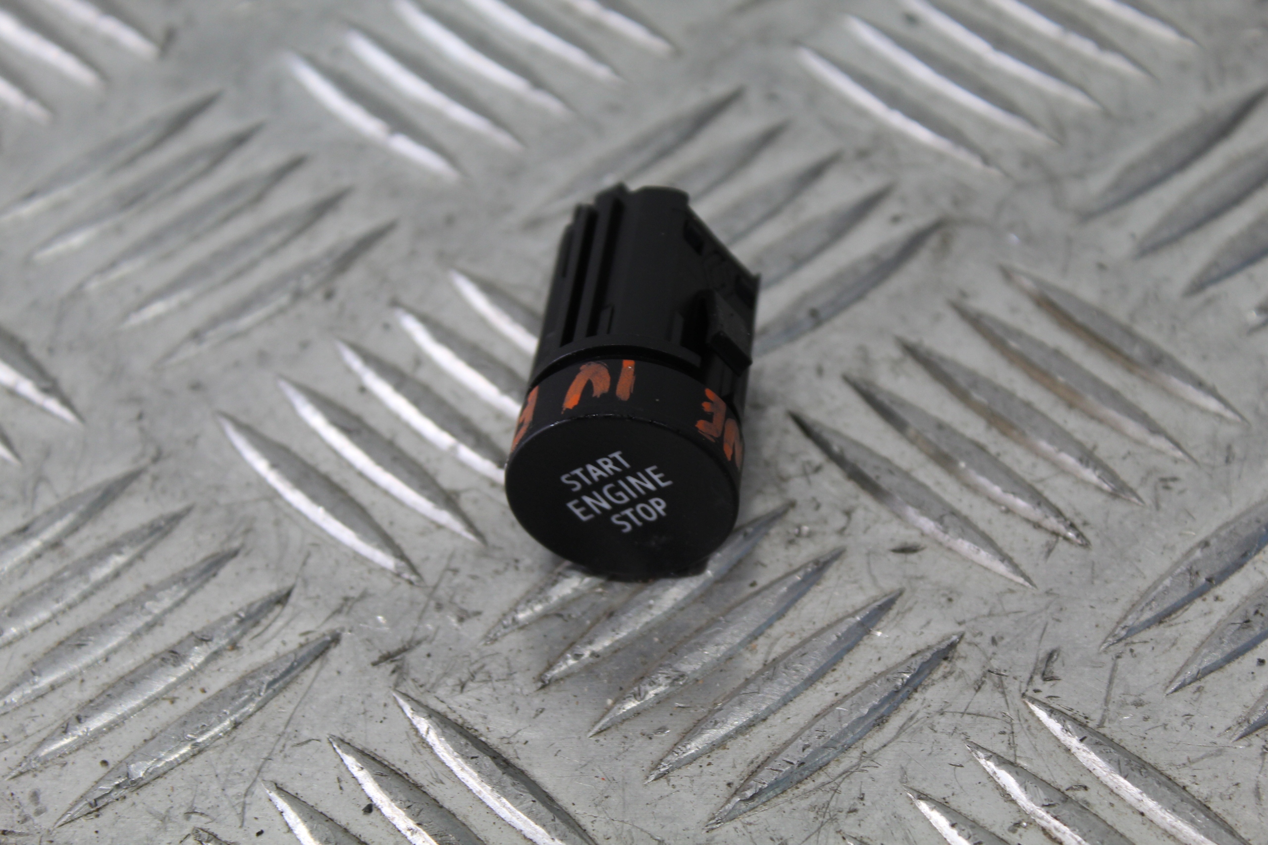 switch START STOP MEGANE IV 4 LIFT 251503993R