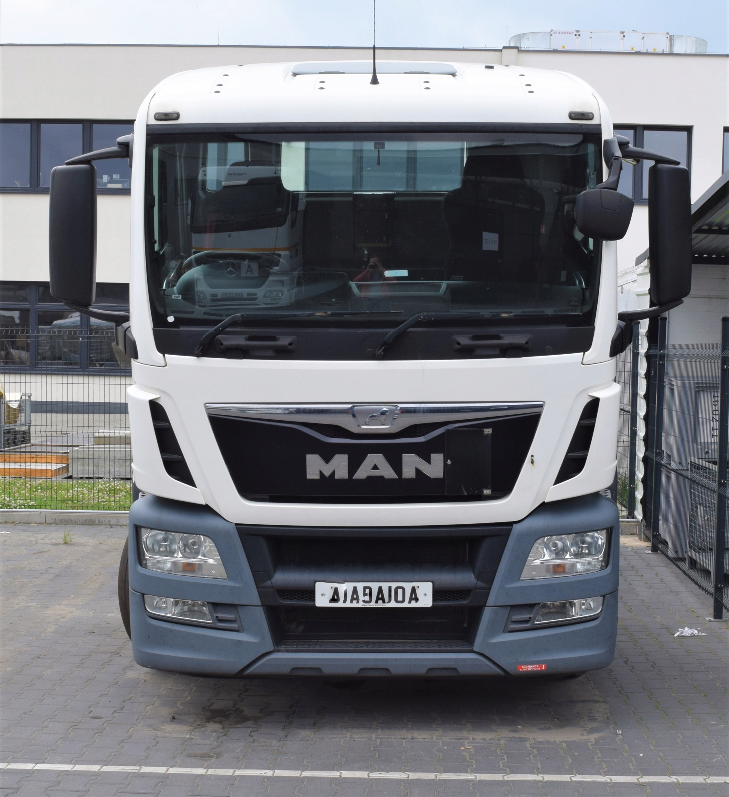 KOMPLETNA KABINA BUDOWLANA DO MANa TGA TGS 2017R