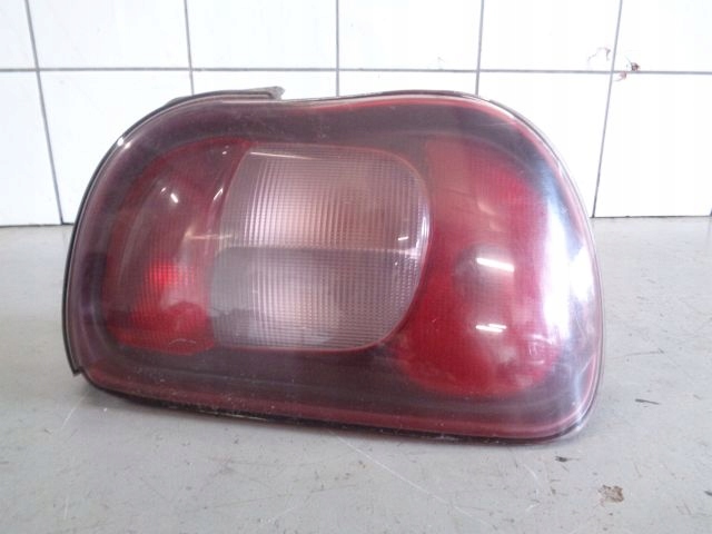 FIAT MAREA ELX 97 SEDAN LAMPA PRAWY TYŁ TYLNA
