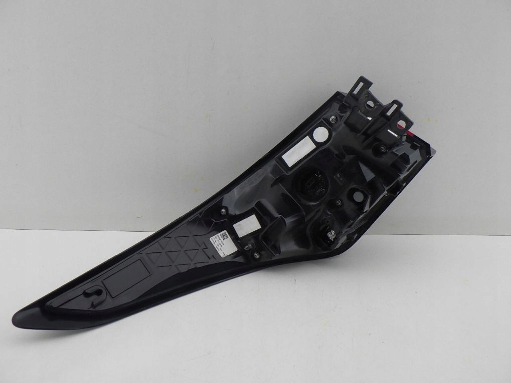 LEXUS NX II 2 21- EU light rear right
