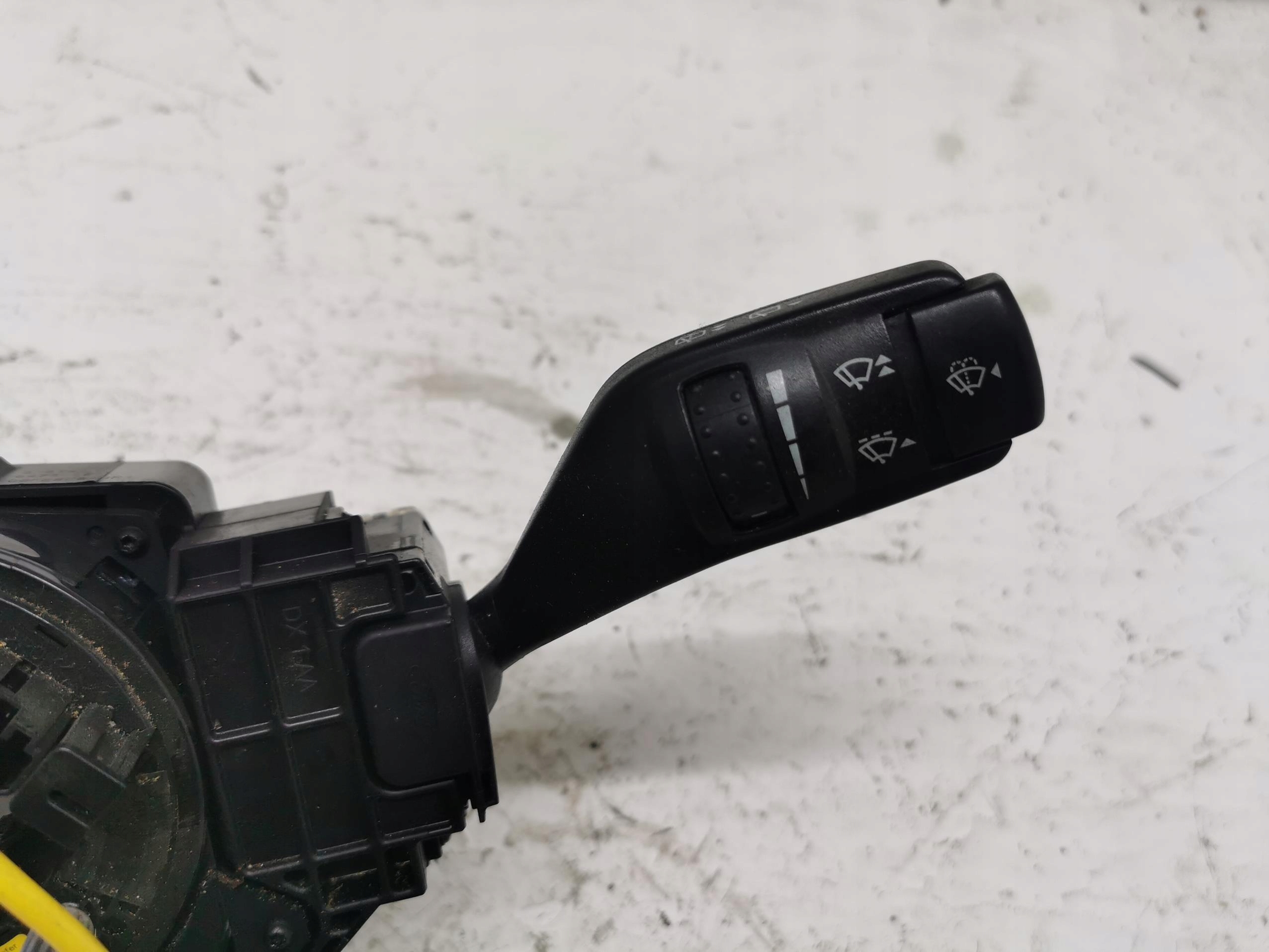 steering wheel levers and controls ring FORD FOCUS MK2 LIFT