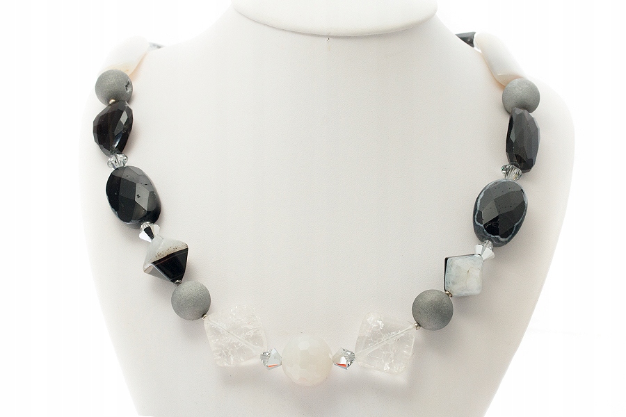 Náhrdelník křišťál, Agát, Onyx Stříbro (GNK31)