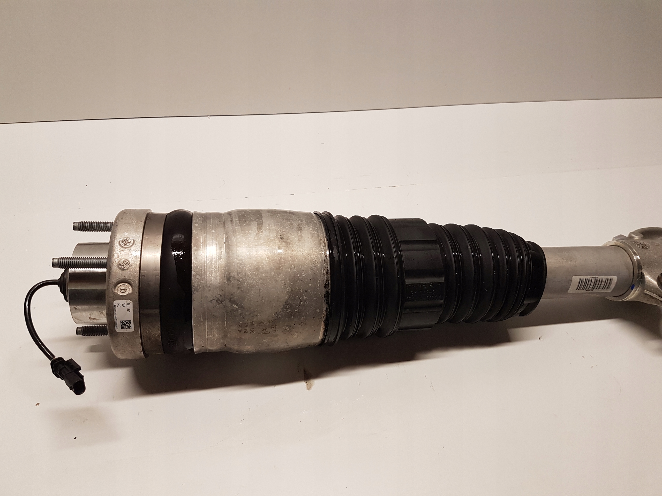 shock absorber front right MASERATI LEVANTE 06700374380