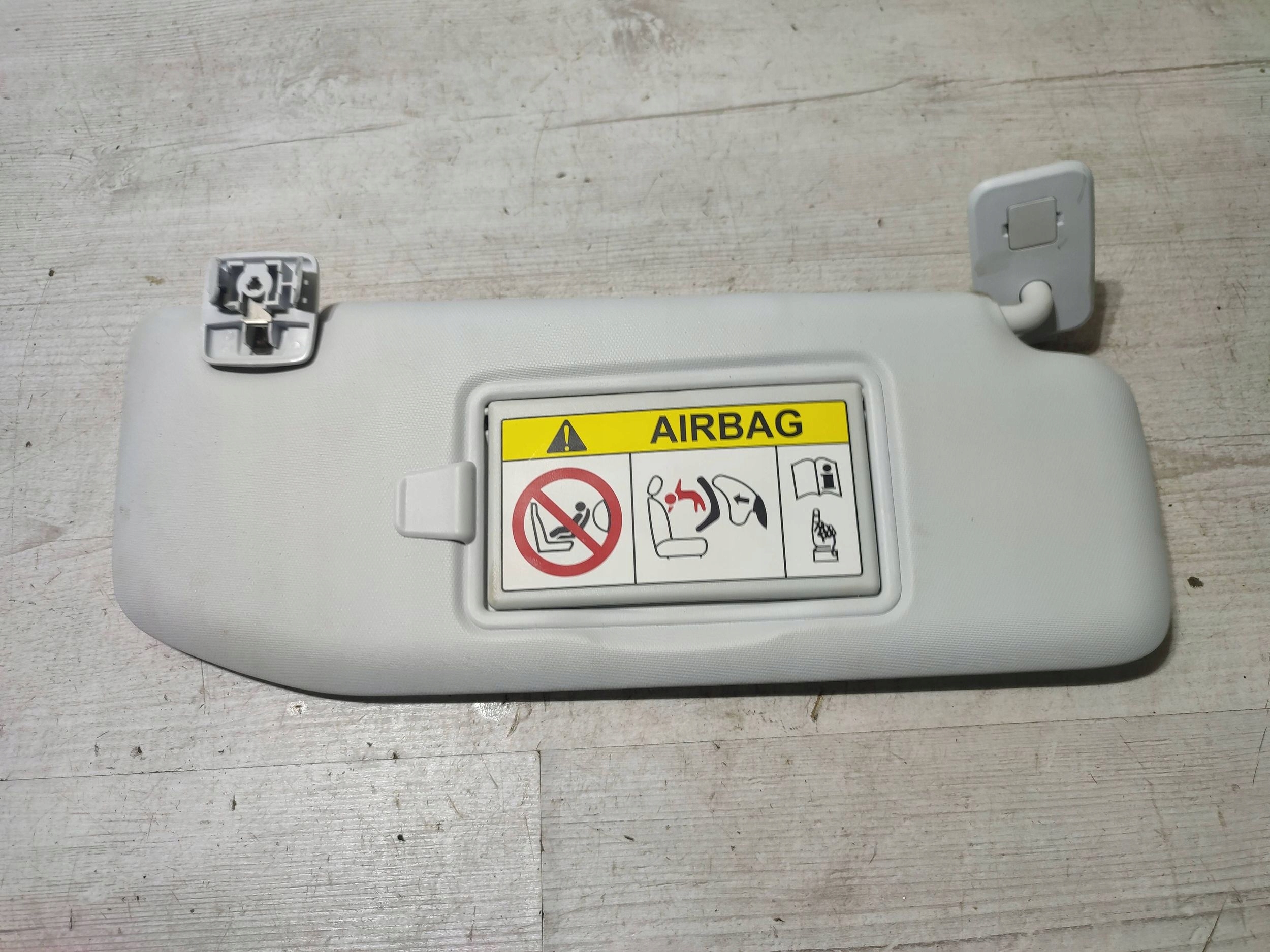 Peugeot 2008 II 2020 front side right cover przeciwsloneczna