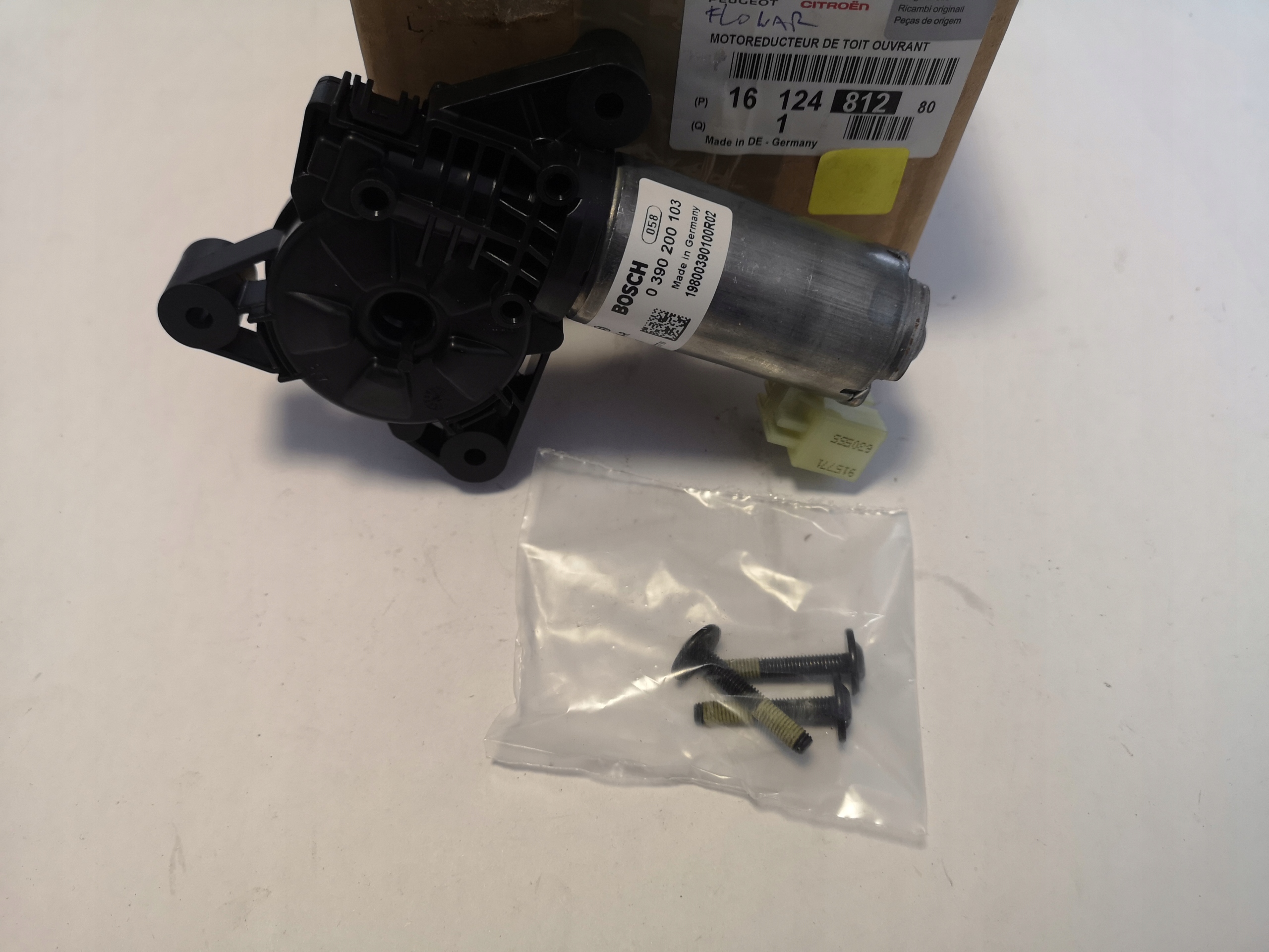 SILNICZEK SZYBERDACHU CITROEN C1 PEUGEOT 108 AYGO