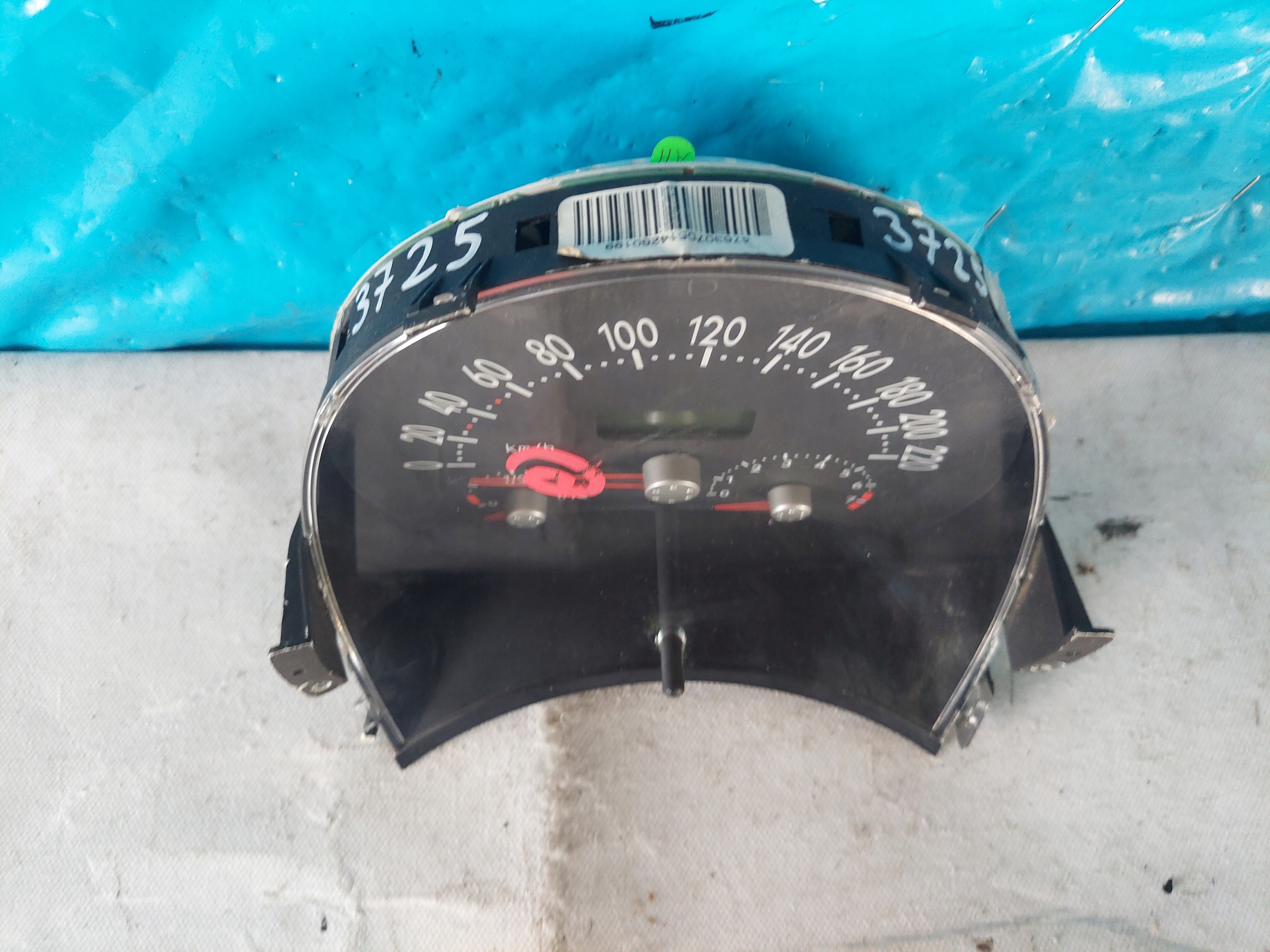 dials clock VW NEW BEETLE 2.0 B 47032
