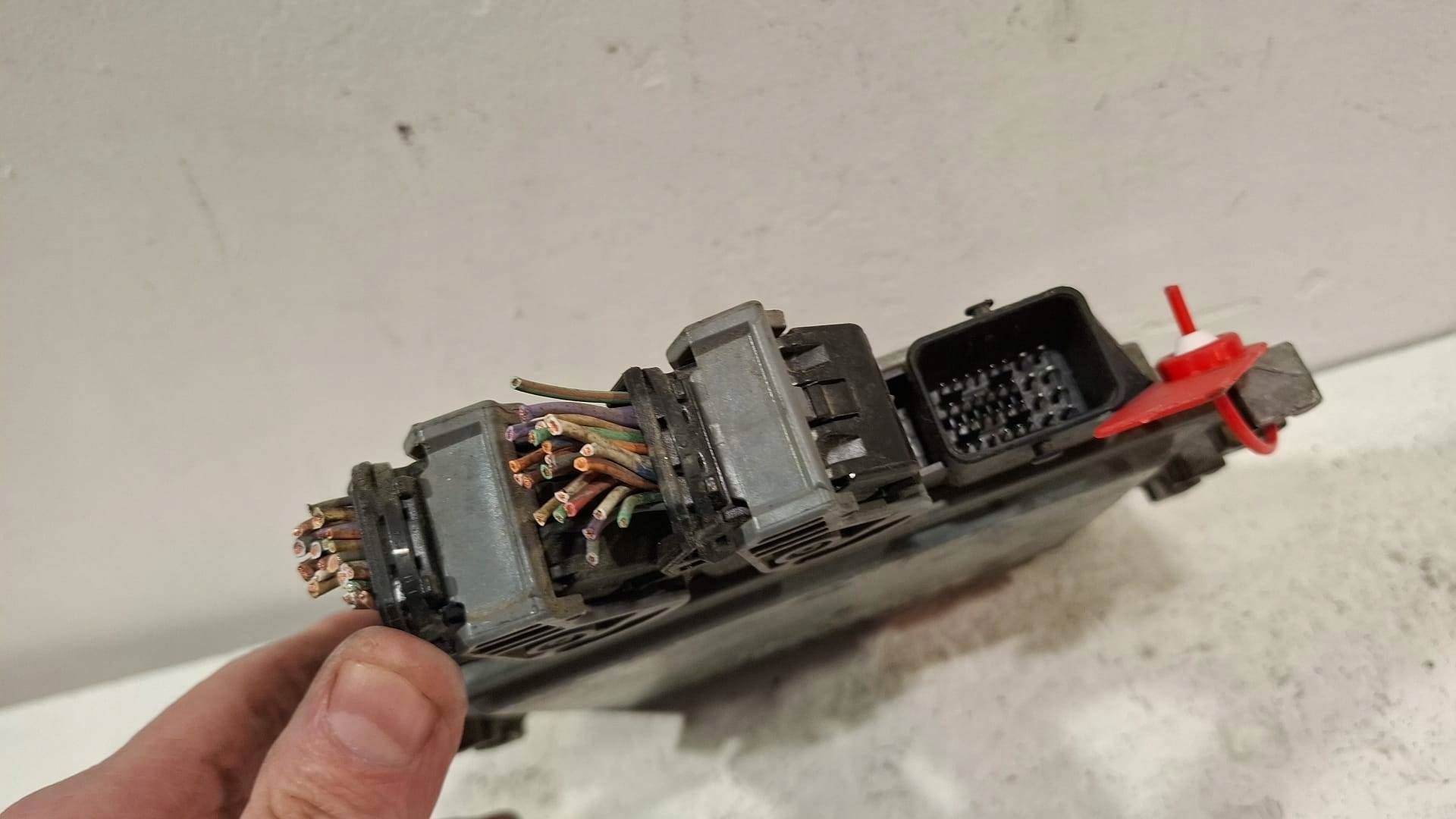 control unit of the engine computer S12232611A 8200766462 Renault 1.5 DCI