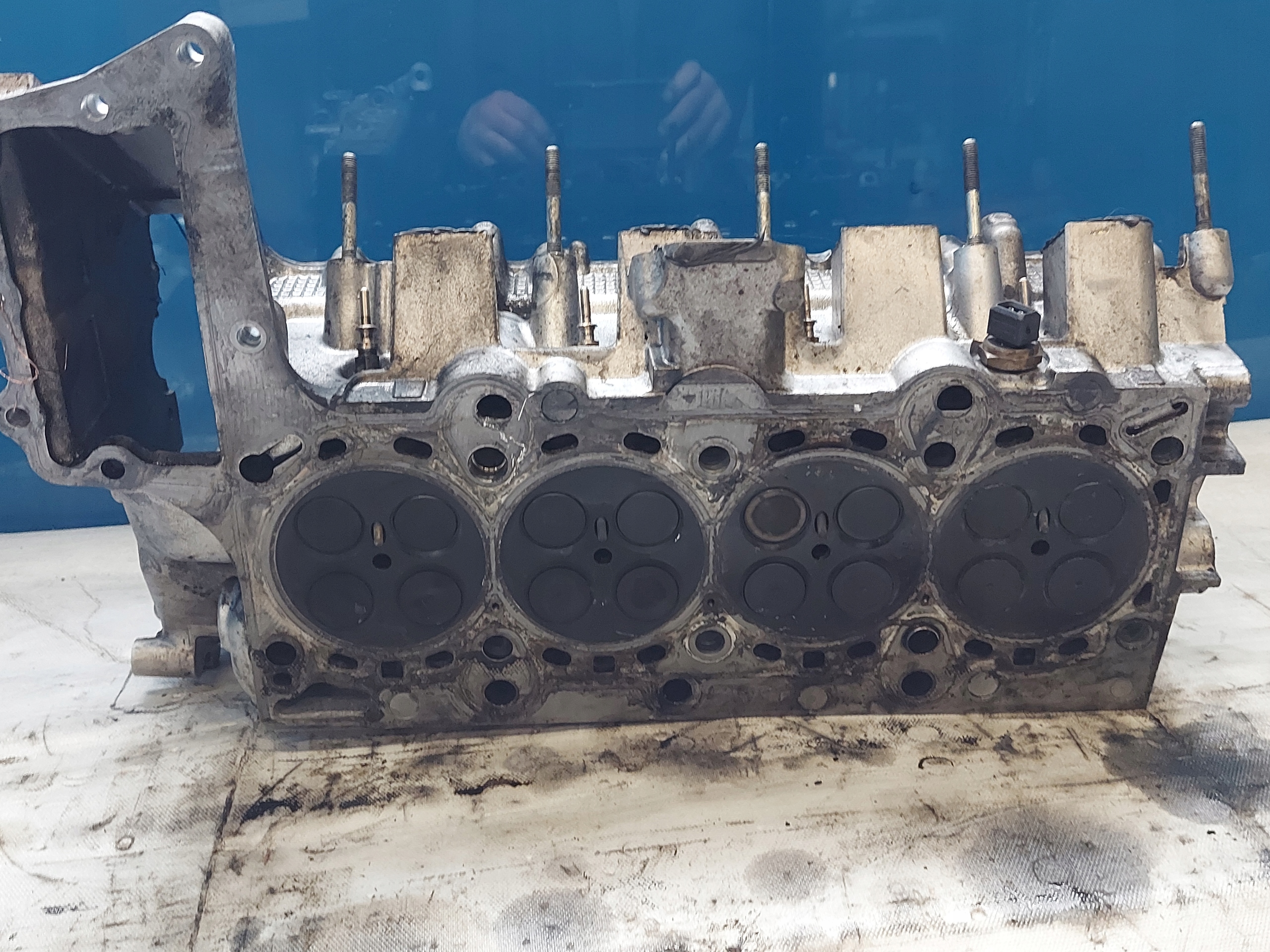 head. BMW X3 E83 M47T 2.0 TD 7781211.01