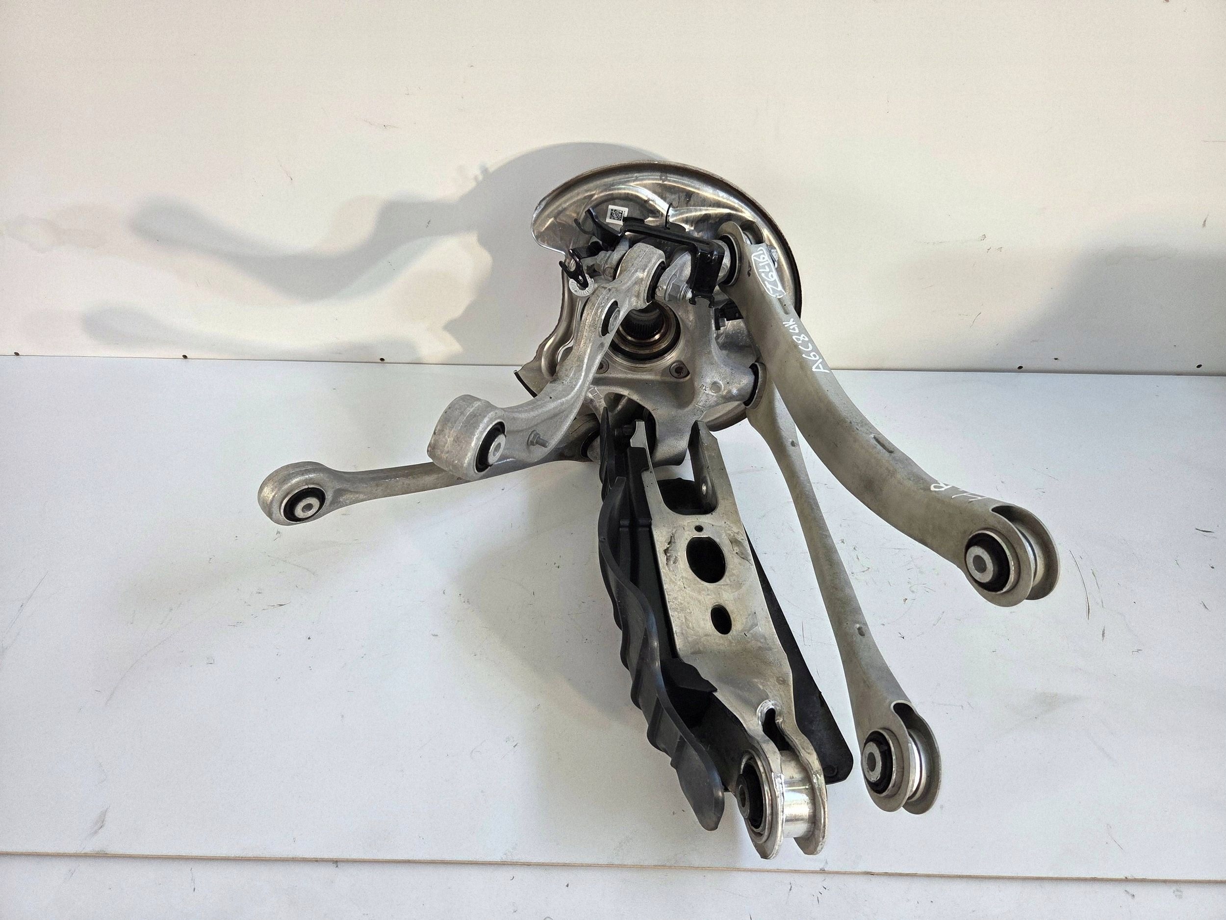 Audi A6 S6 C8 4K swing rear right 80A505460B (Z646)