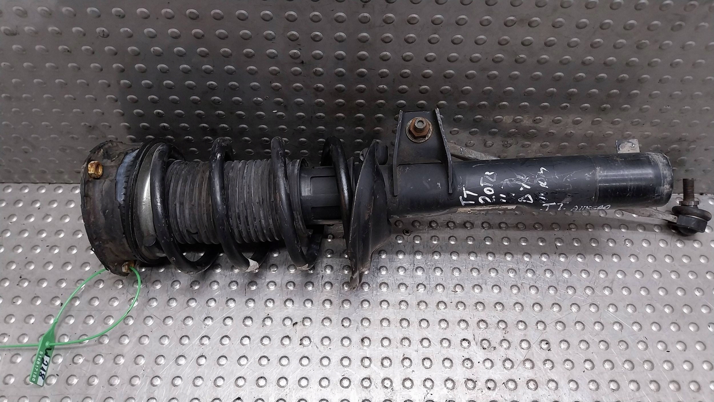 shock absorber left right front 8S0413031B AUDI TT TTS 8S 14