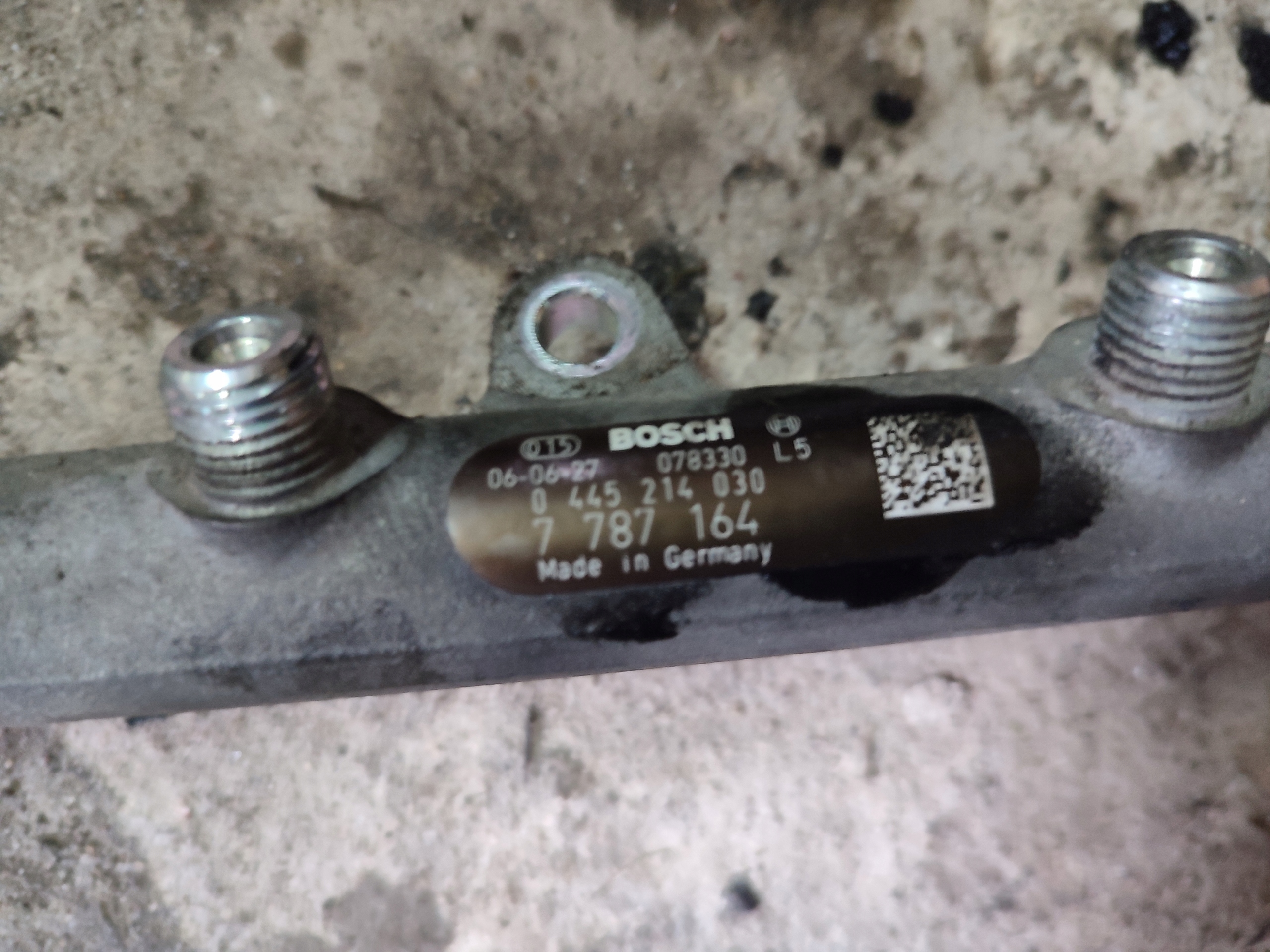 rampe injection BMW 2.0 Diesel 7787164