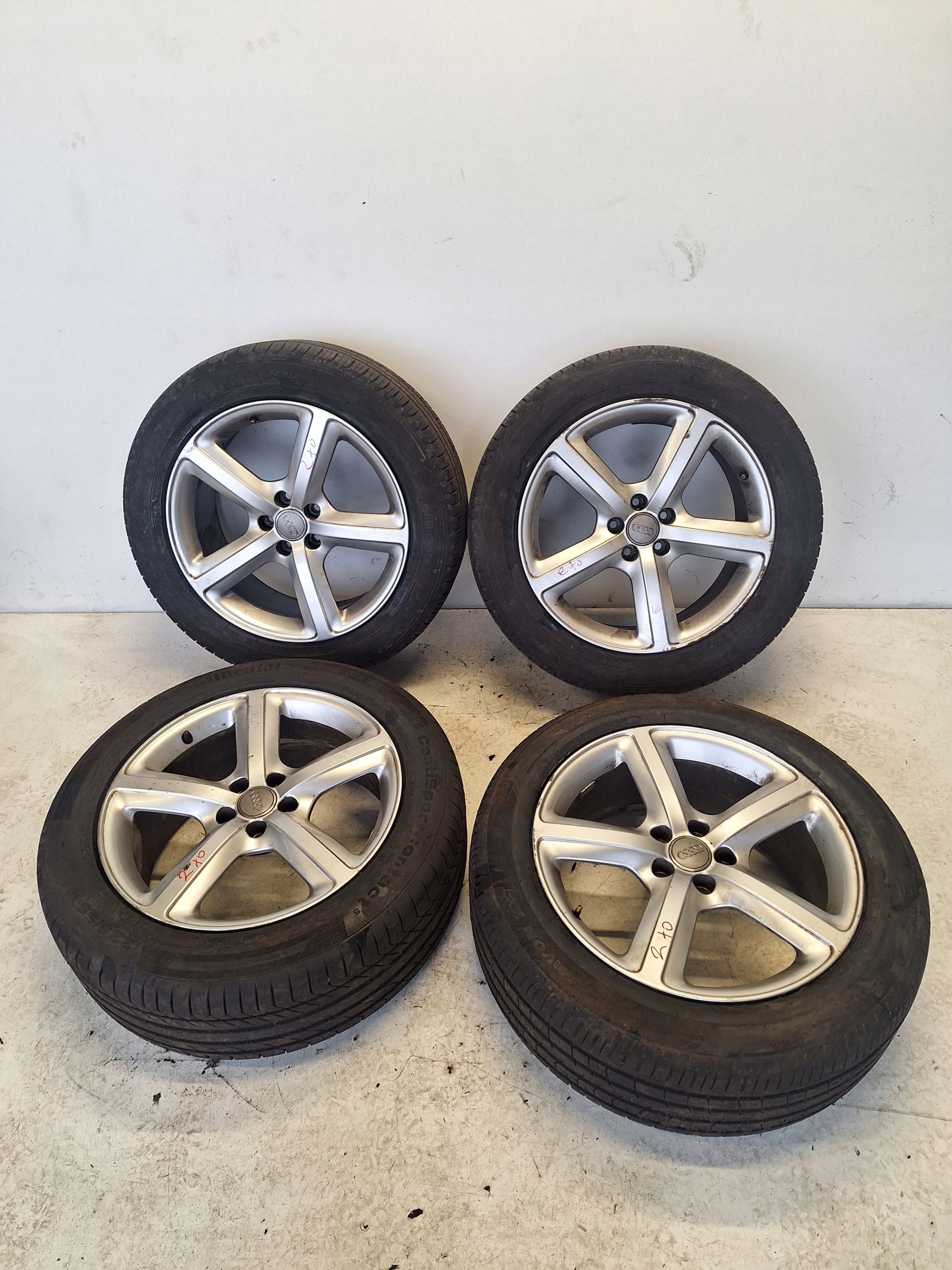 AUDI Q5 8R 08-12 discs + tyres 235/55 R19