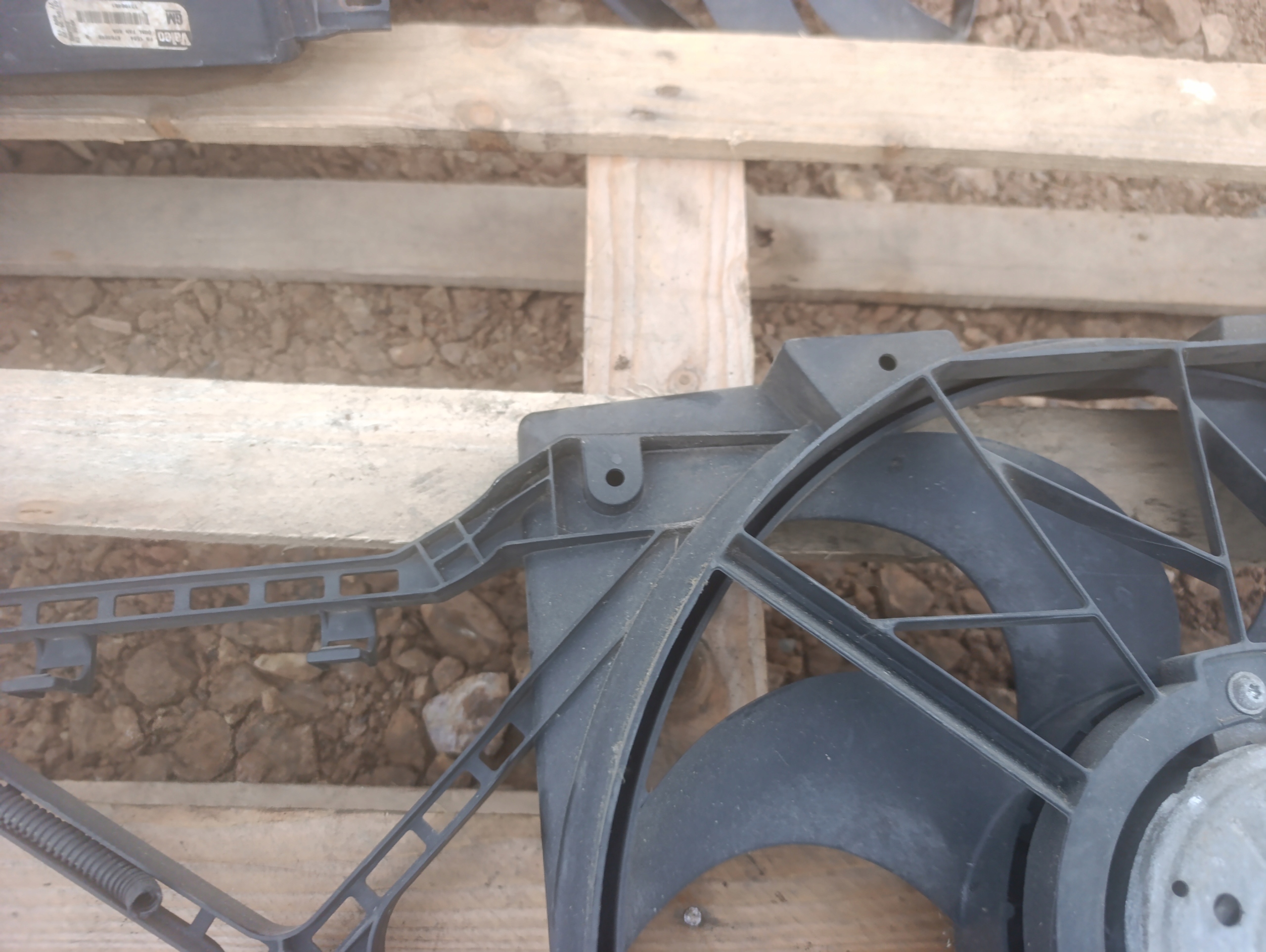 ventilátor chladiče OPEL ASTRA III H 13207167