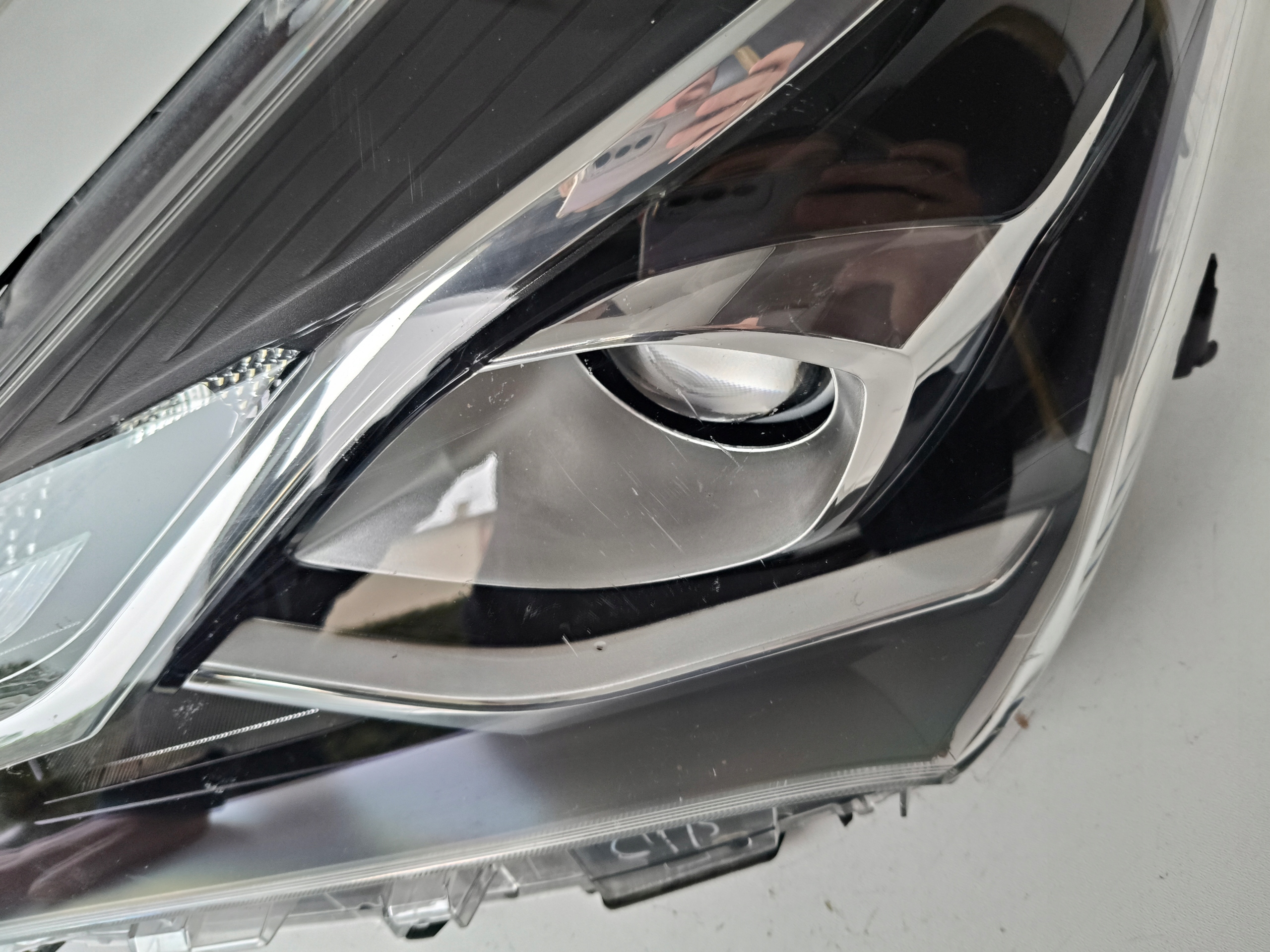 light left REFLEKTOR TOYOTA YARIS III 17- LIFT