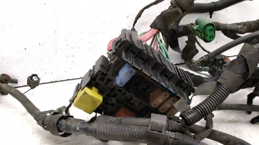 проводка двигателя renault LAGUNA III (KT0/1) 240110202R 2.0дизель