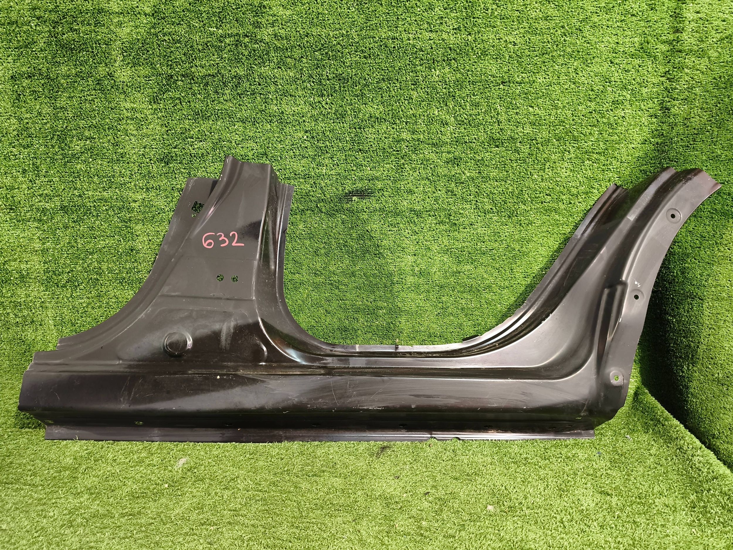 pillar threshold left NISSAN QASHQAI J11 II NR.632
