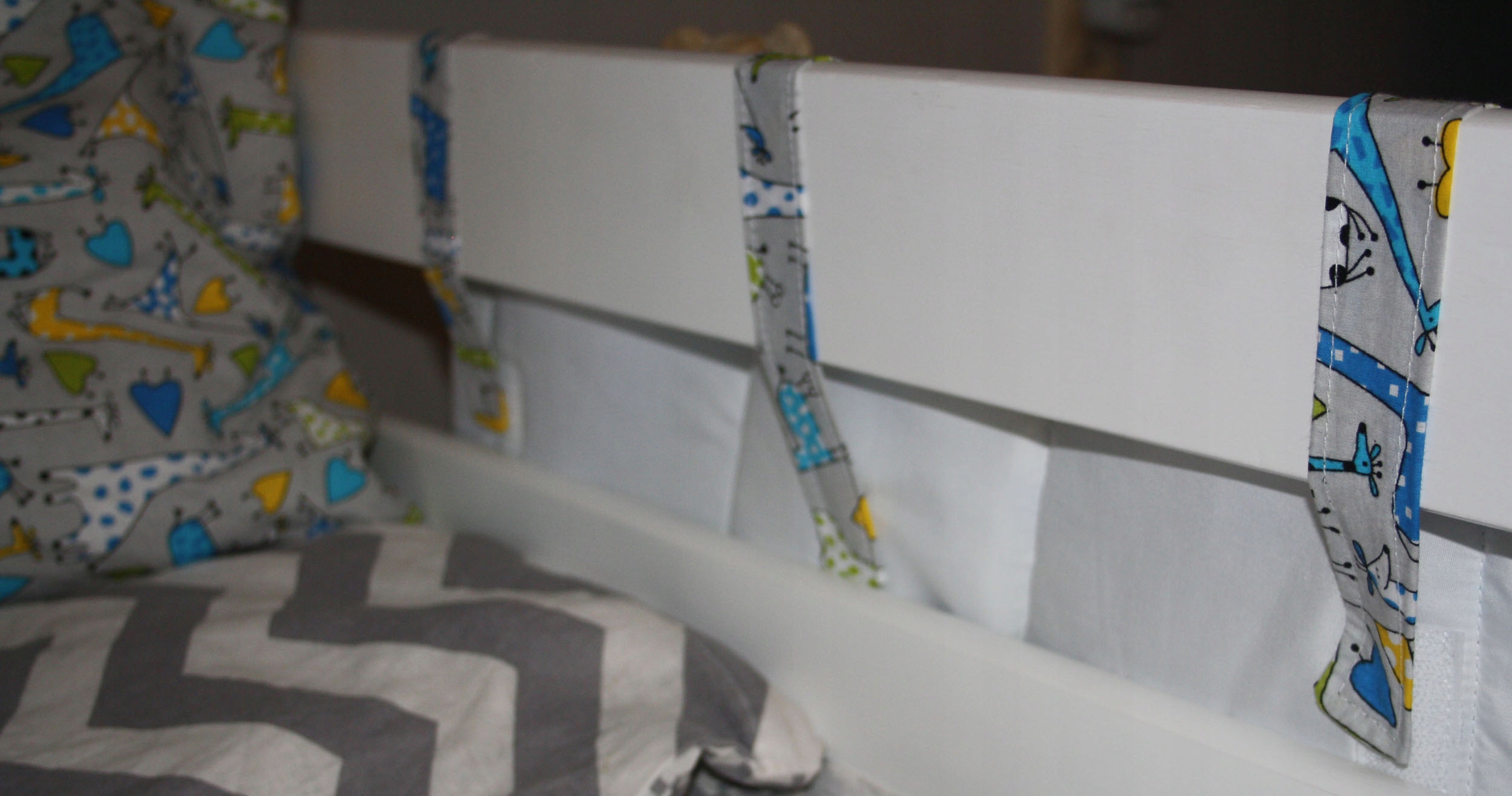 ORGANIZER PRZYBORNIK ŁÓŻECZKA DZIECIĘCEGO + GRATIS Marka inna marka