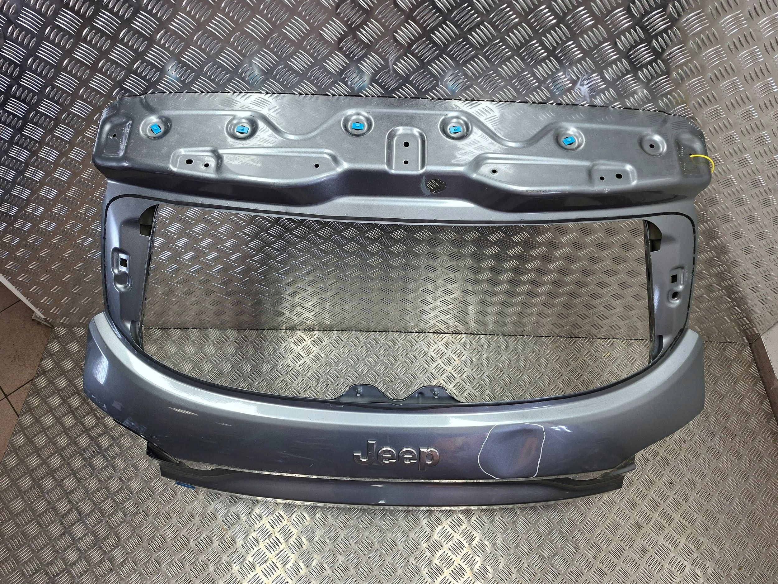 boot door JEEP AVENGER 22