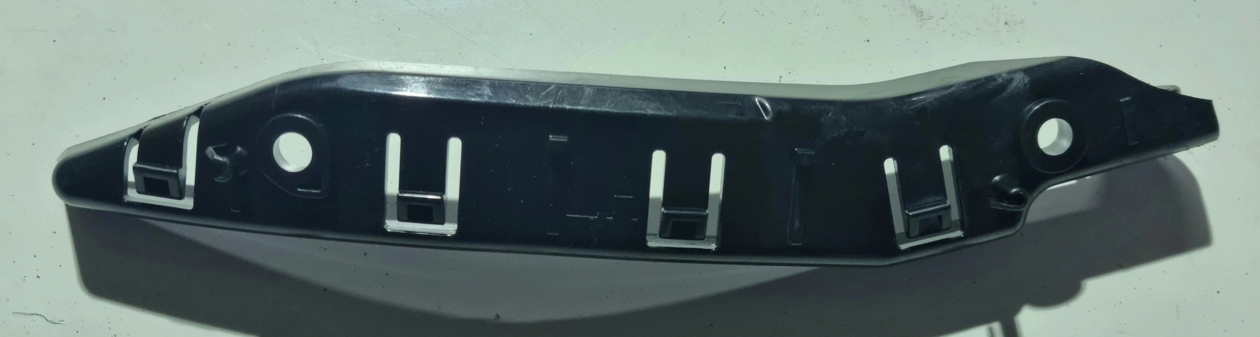 TESLA MODEL Y Support plaque Support Aile Gauche Avant 1493770-00