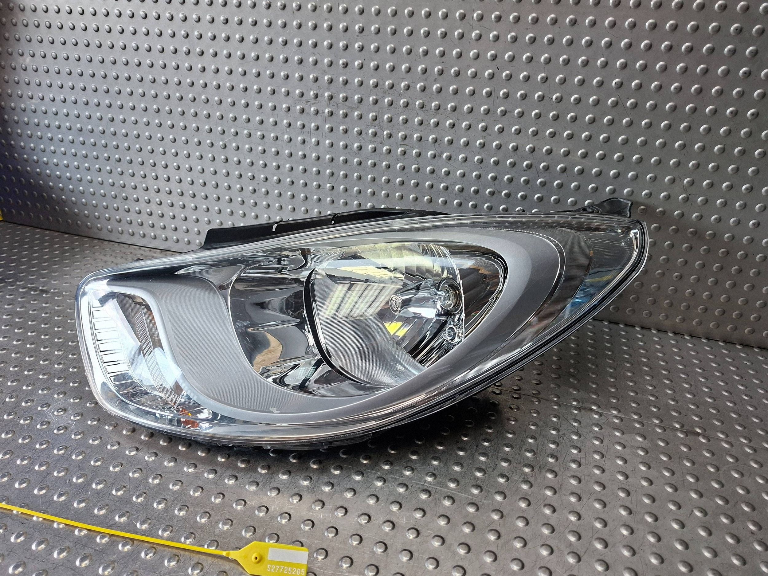light front left HYUNDAI I10 and LIFT 10-13 EU 92101-0X1