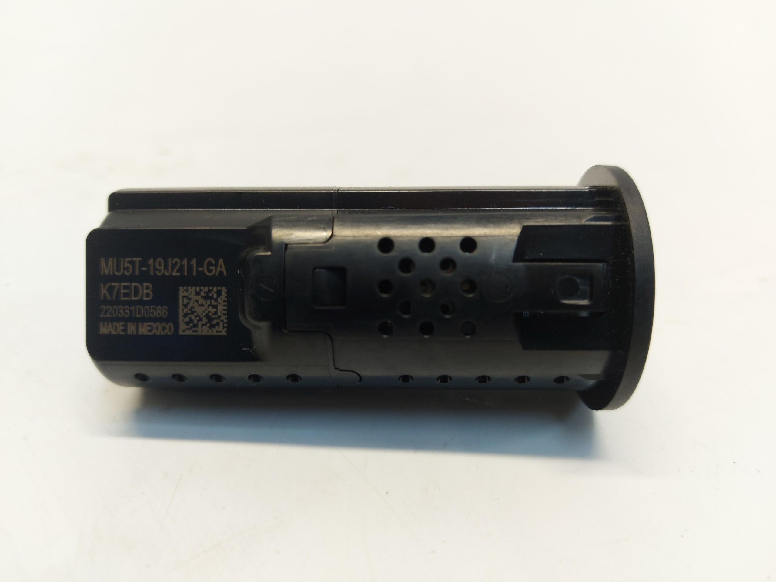 Ford MACH-E Adattatore USB MU5T-19J211-GA