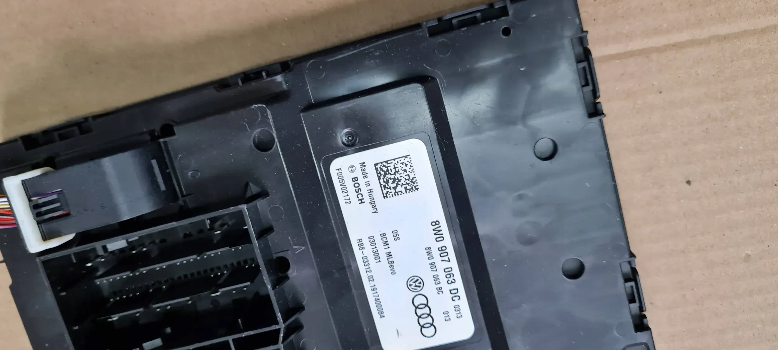 A4 B9 8W module control unit KOMFORTU 8W0907063BC A5 8W
