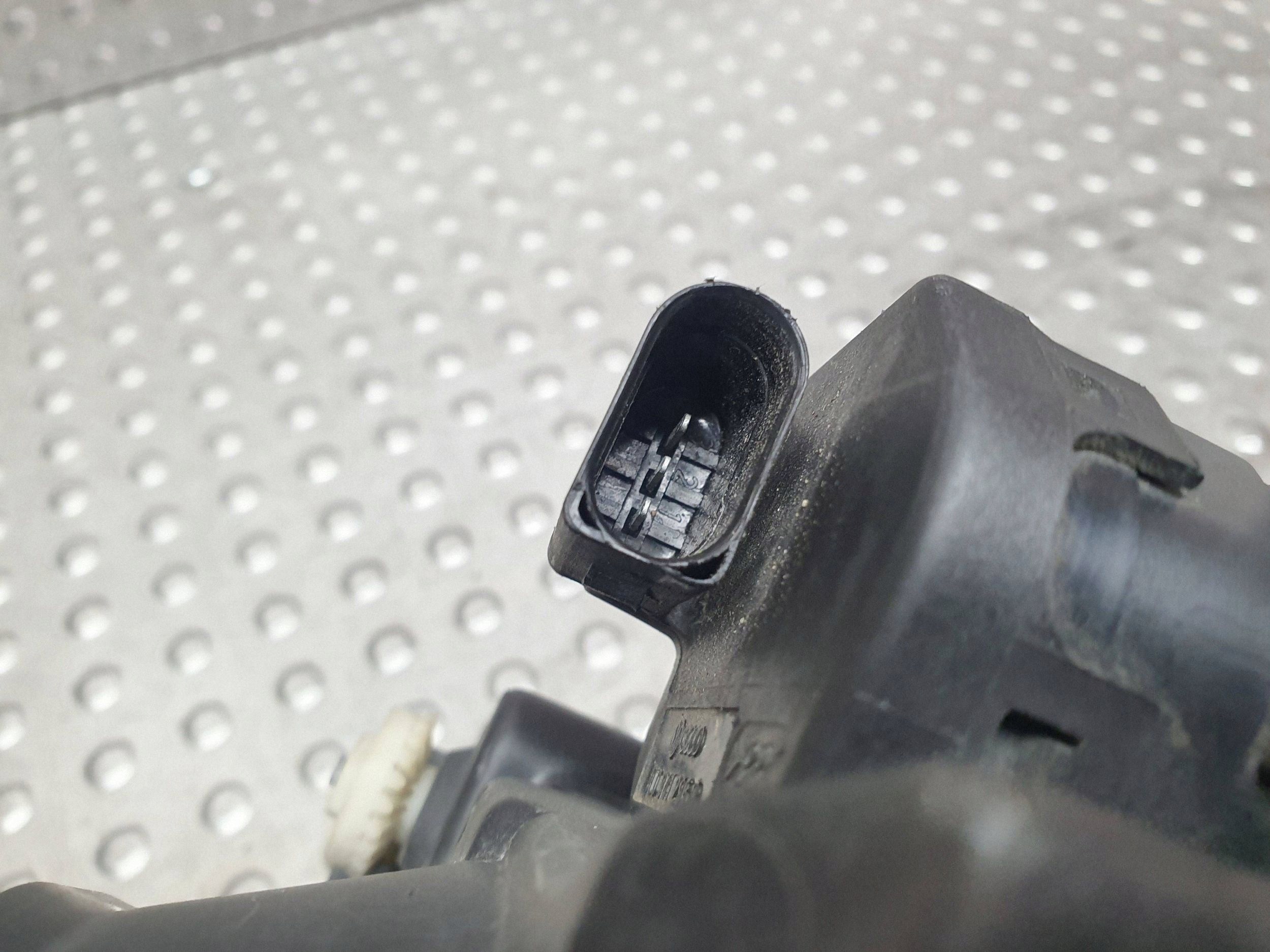 light REFLEKTOR left front lens AUDI A3 8L LIFT EUROPA NIE KLEJONA