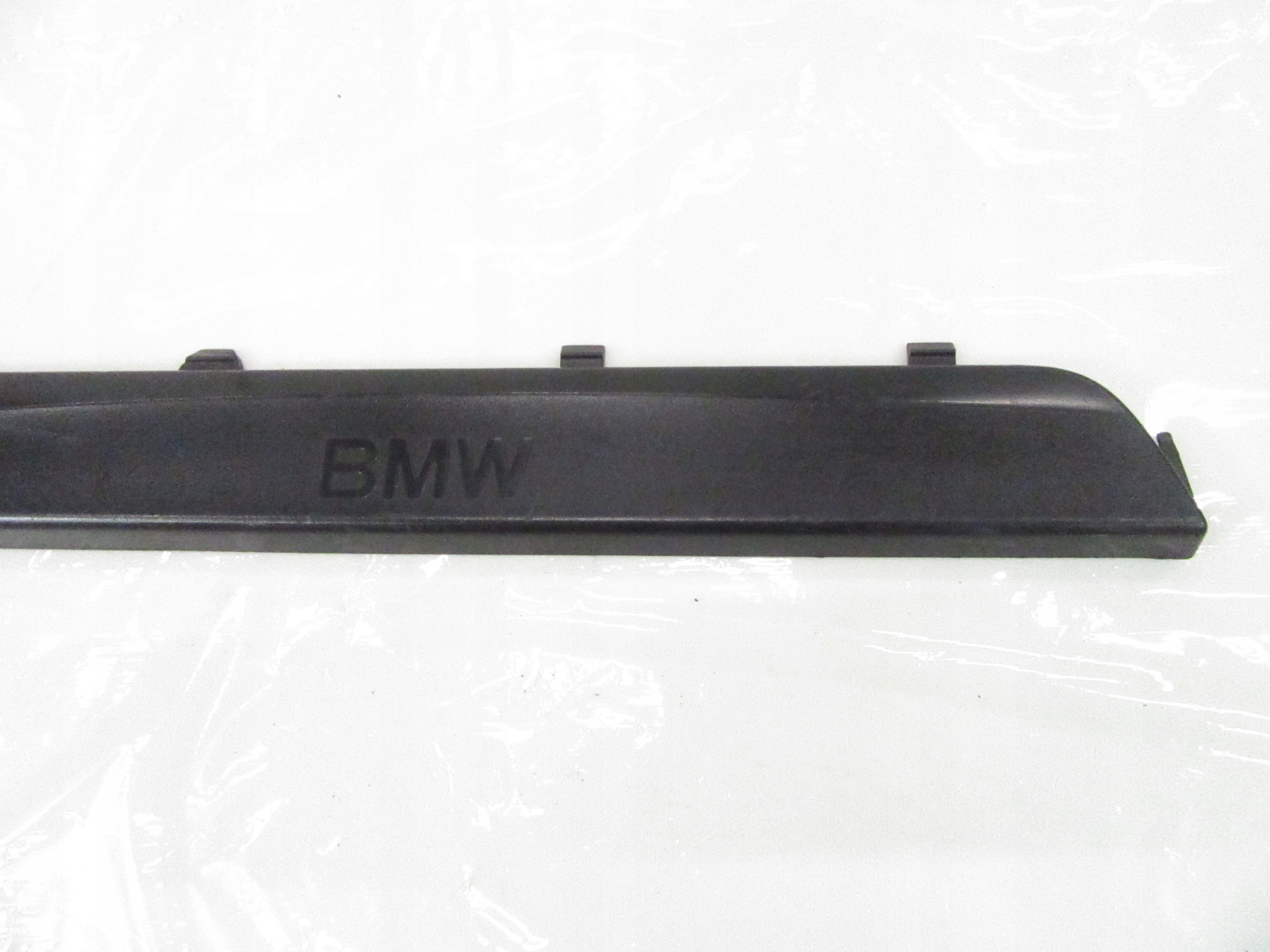 cover moulding cap of the threshold left front BMW e87