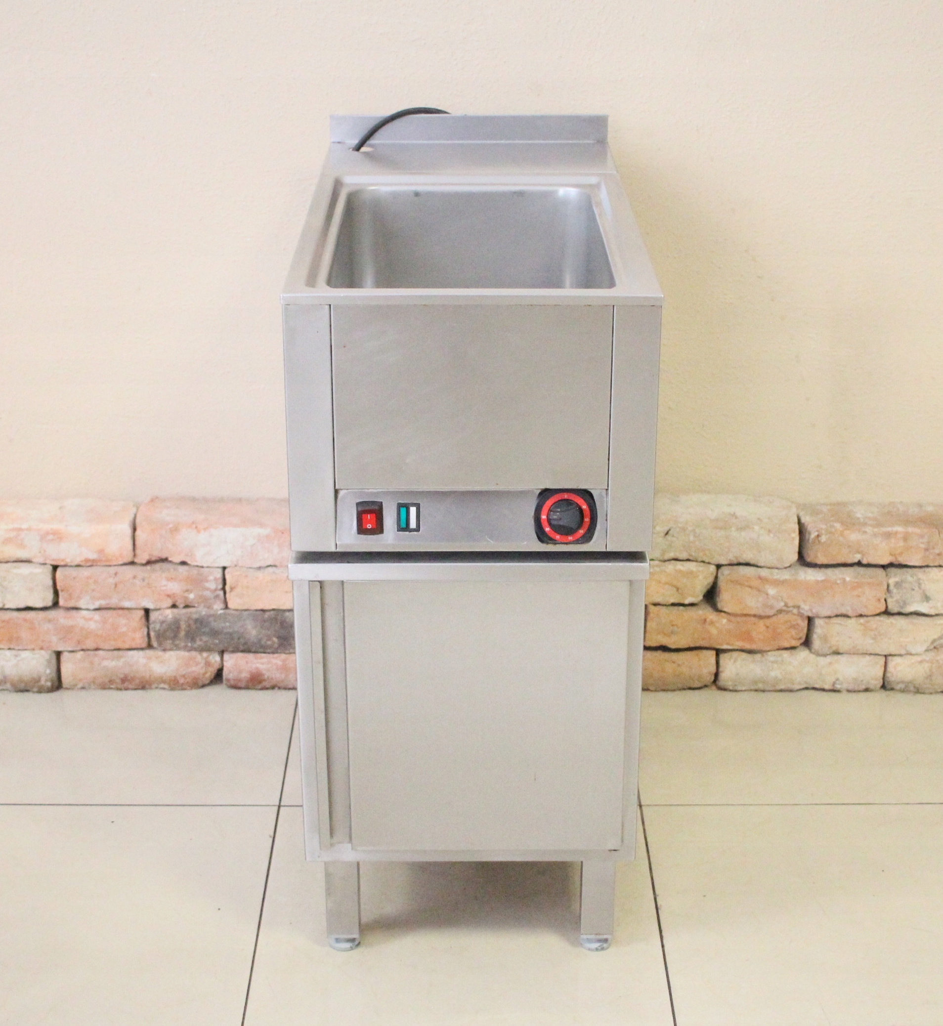 Bemar elektryczny GN 1/1 1120 Redfox + PODSTAWA EAN (GTIN) 5906306303270