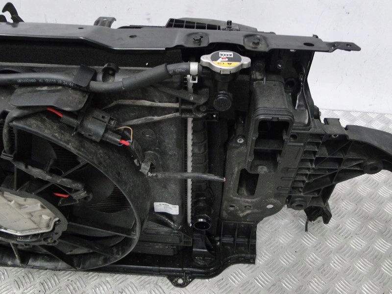 PAS PRZÓD KOMPLETNY KIA STINGER 2.0 T-GDI 2019 ROK Numer katalogowy części 64101-J5000 NF100GXHBA F00S3D2041 25310J50220 282702CTA1