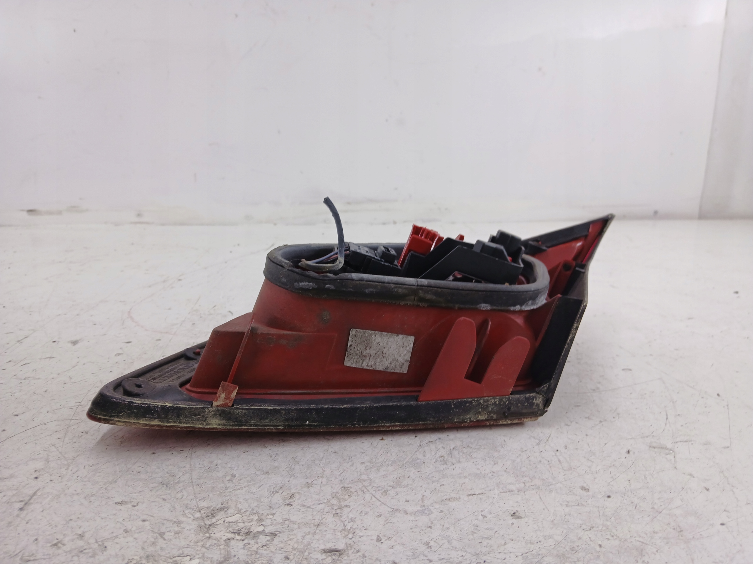 RENAULT VEL SATIS light left rear part trunk door