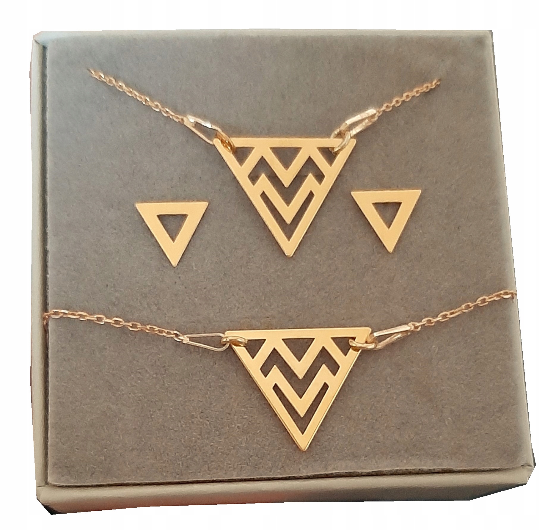 

Złoty komplet Celebrytka trójkąt srebro 925