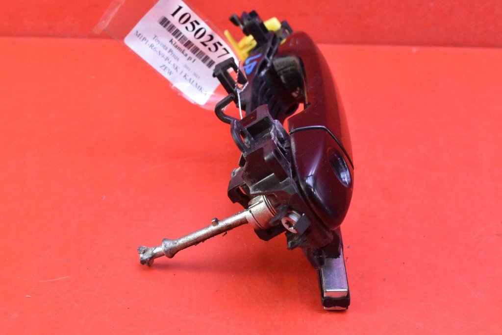 handle left front front 202 TOYOTA PRIUS 3 III XW30 LIFT 11-15