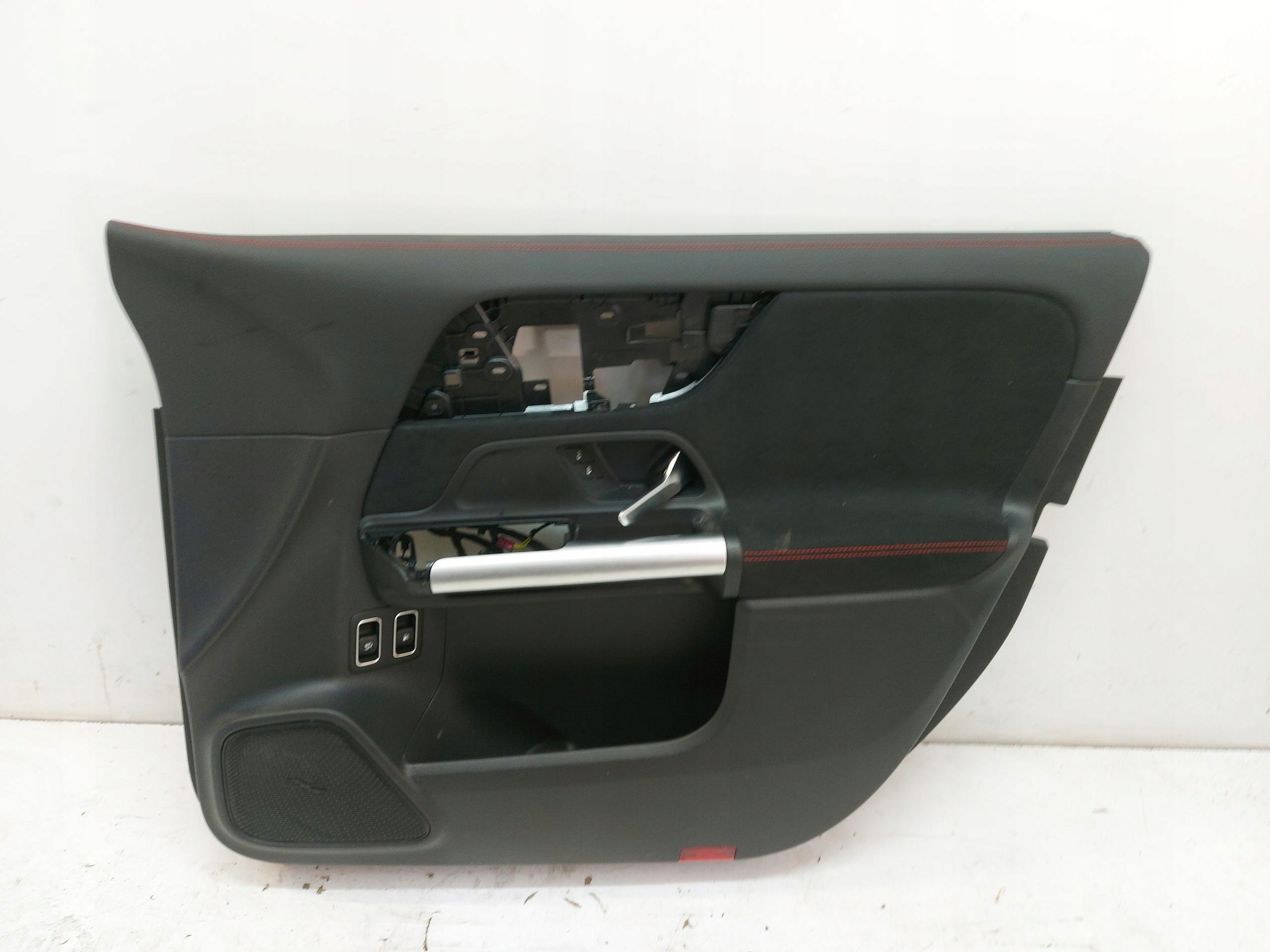 Mercedes GLA 250e LIFT II H247 side upholstery door right front