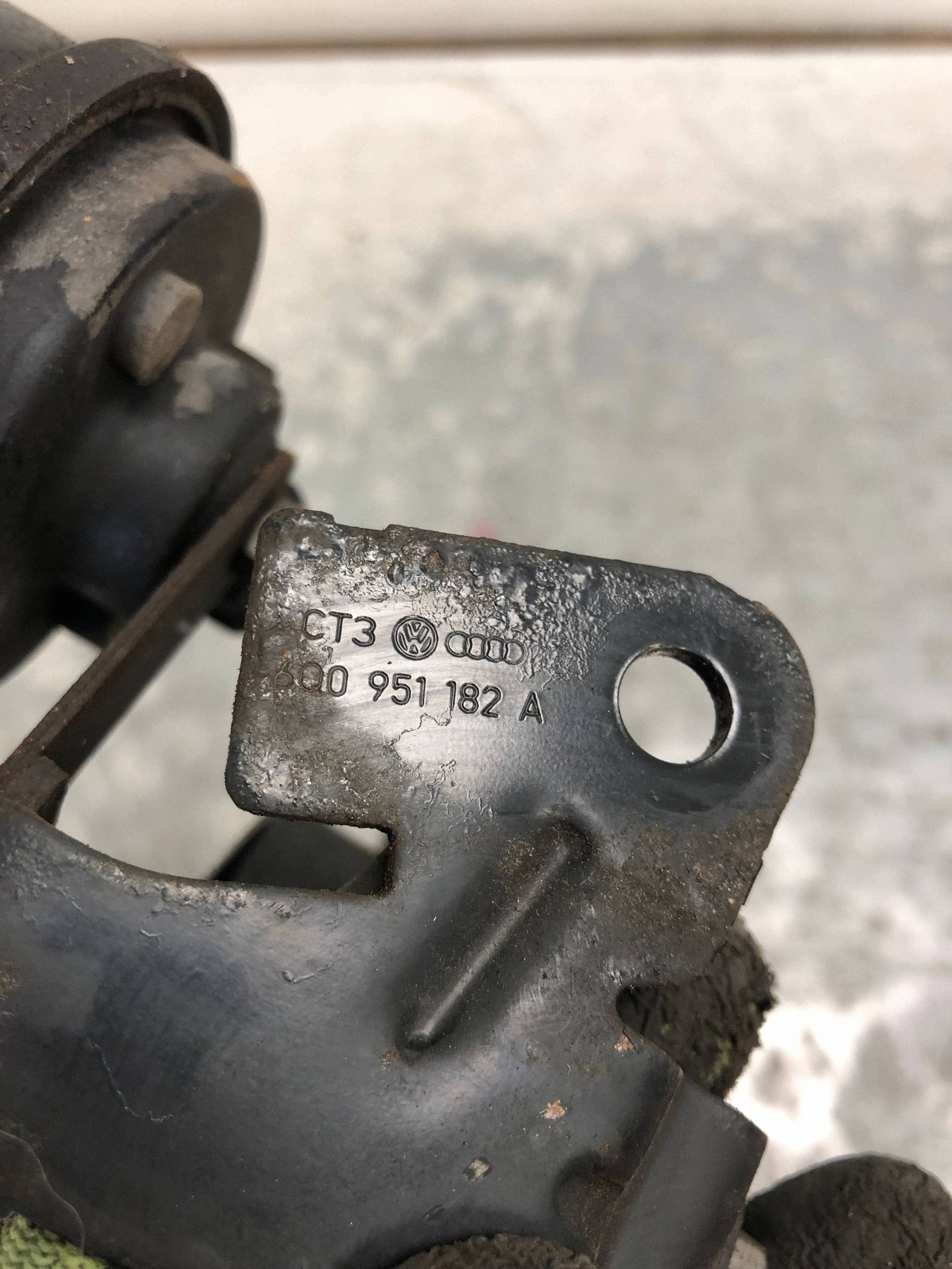 KLAKSON SKODA FABIA MK2 6Q0951182A