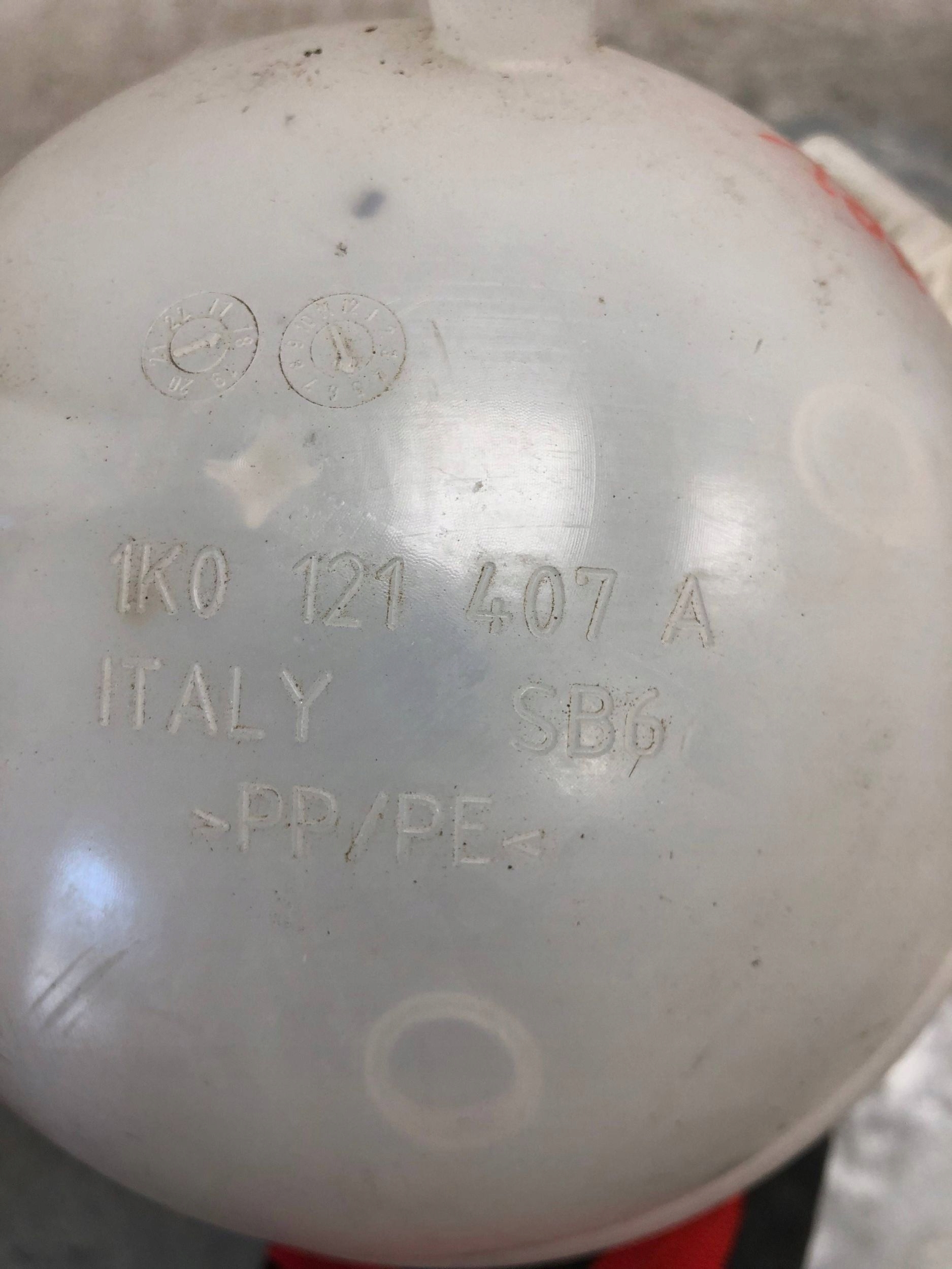 water tank VW TIGUAN 1K0121407A
