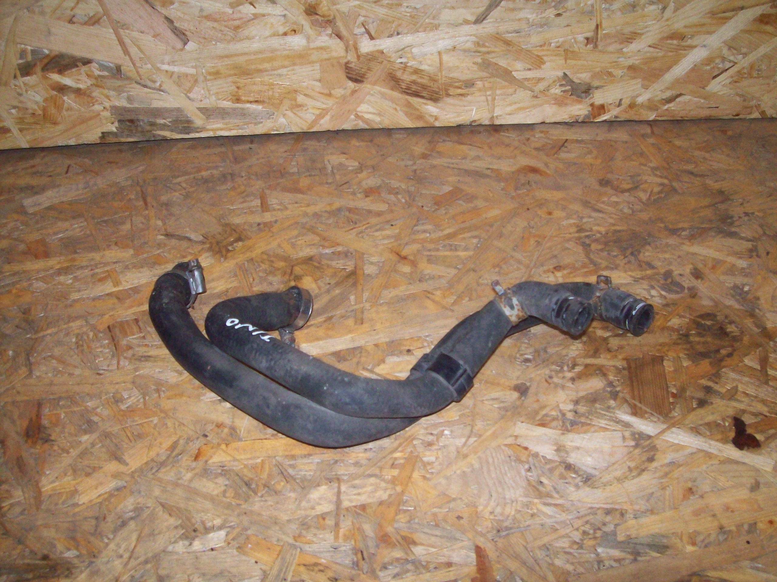 NISSAN ALMERA ТИНО 2,2 DI 05 PRZEWOD НАГРЕВАТЕЛЯ